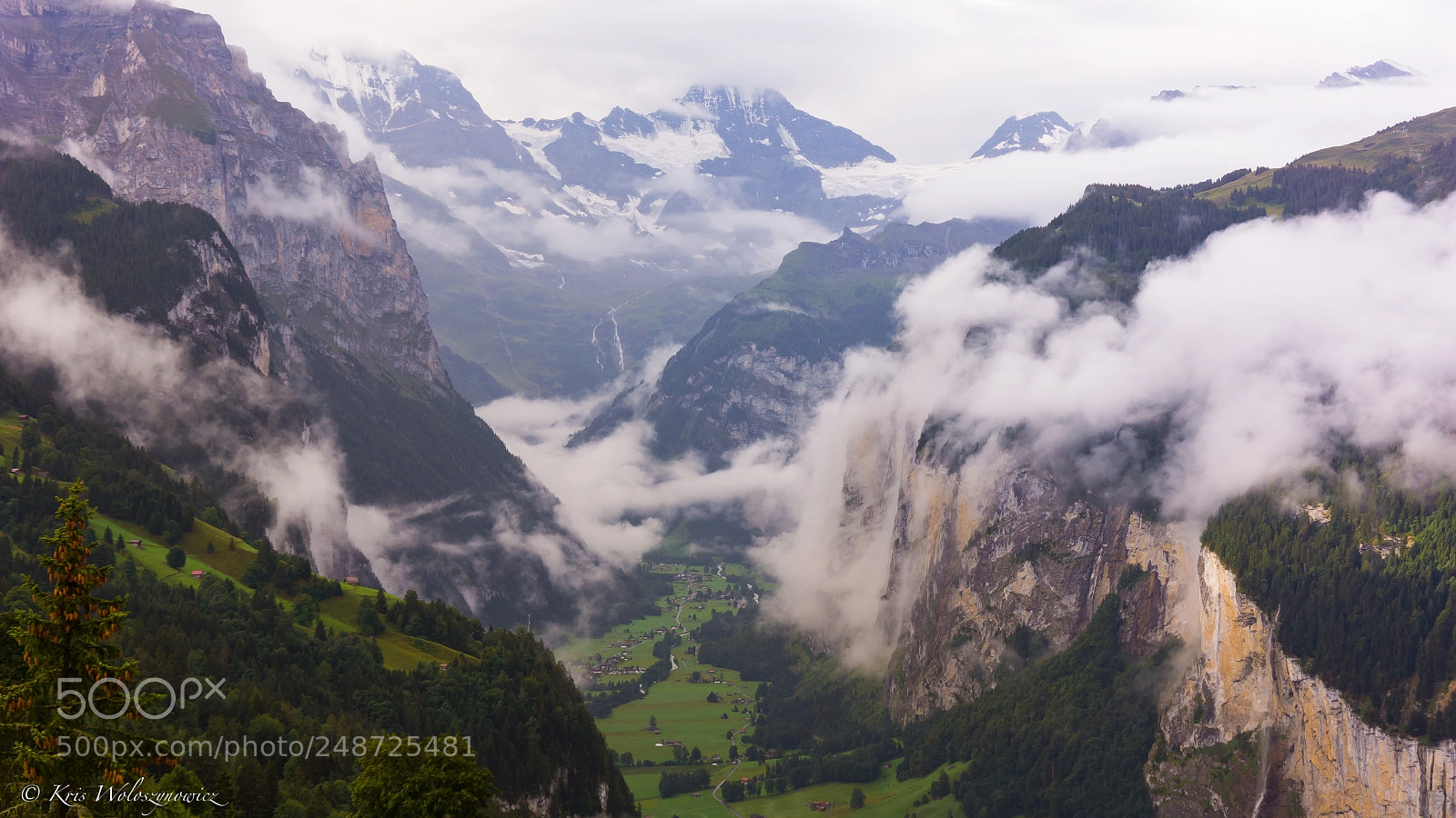 Sony Alpha NEX-7 sample photo. Lauterbrunnen village photography