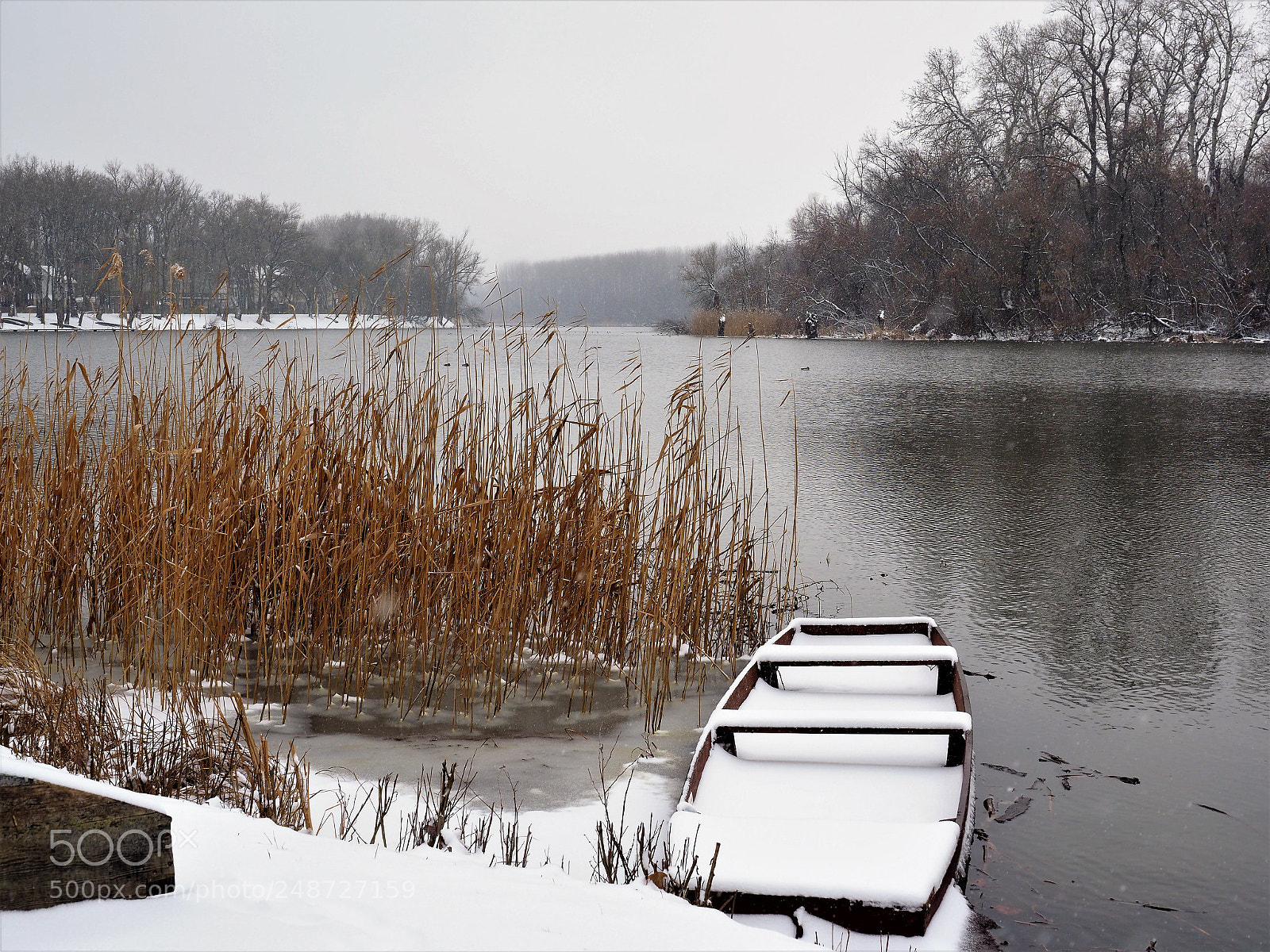 Olympus OM-D E-M1 Mark II sample photo. Boat in the snow photography