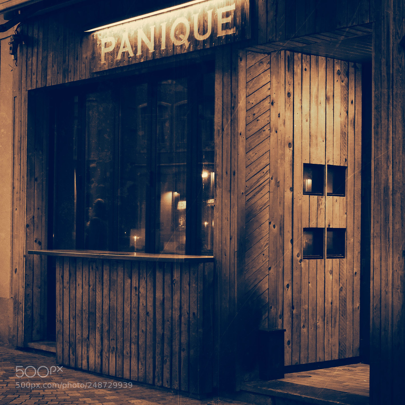 Fujifilm X-T2 sample photo. Old bar photography