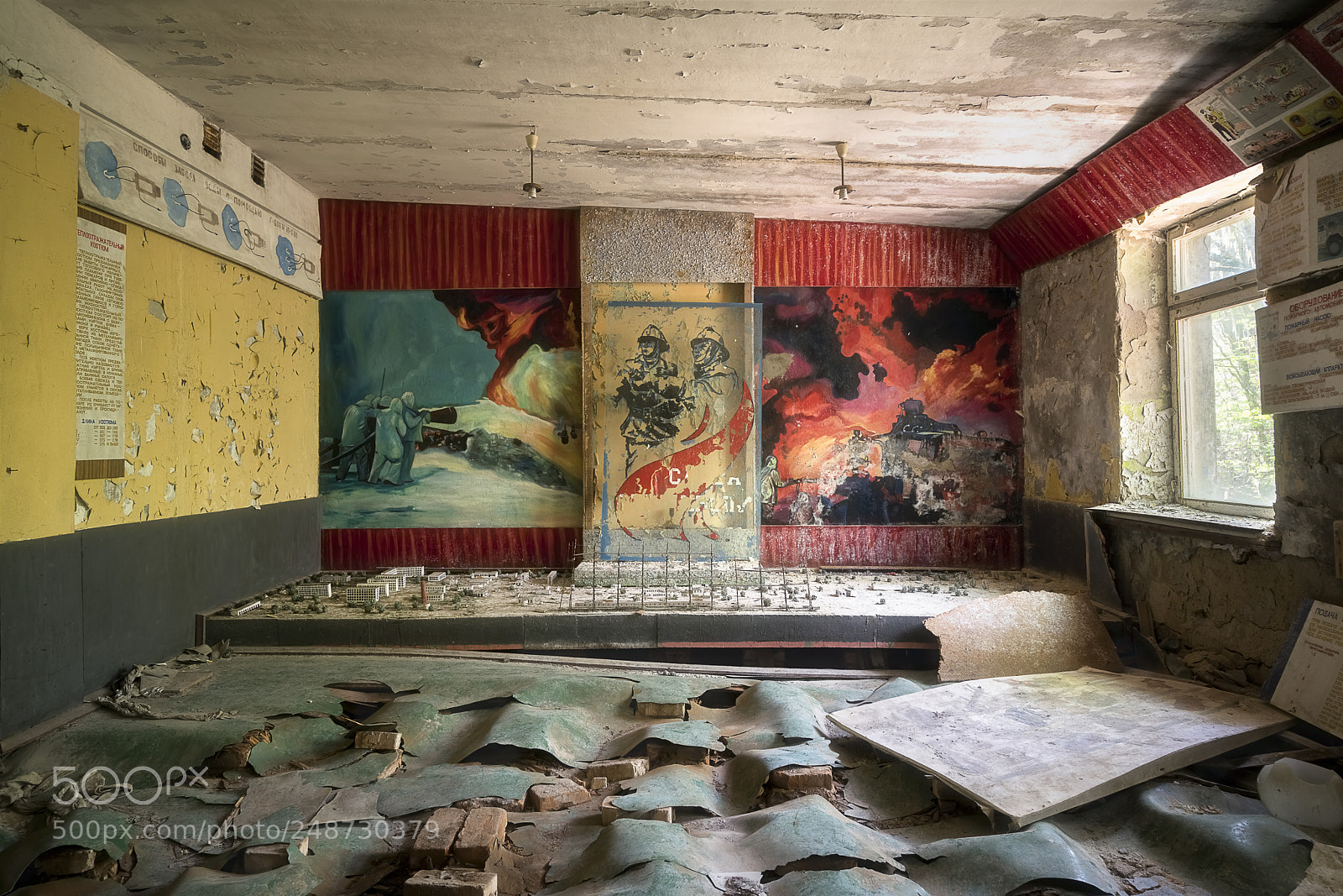 Sony a7R II sample photo. Abandoned fire station. photography