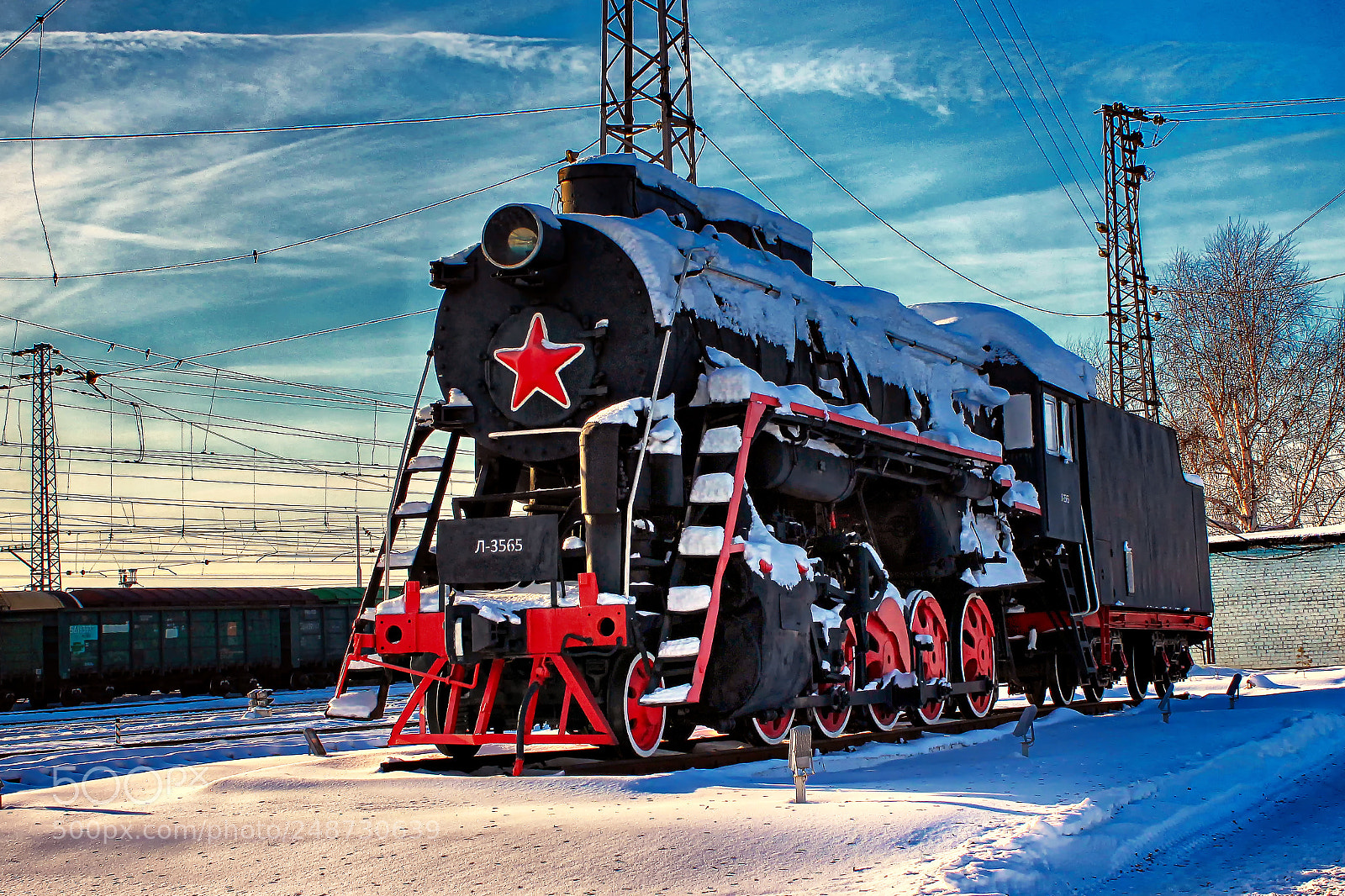 Canon EOS 600D (Rebel EOS T3i / EOS Kiss X5) sample photo. Monument to the locomotive photography