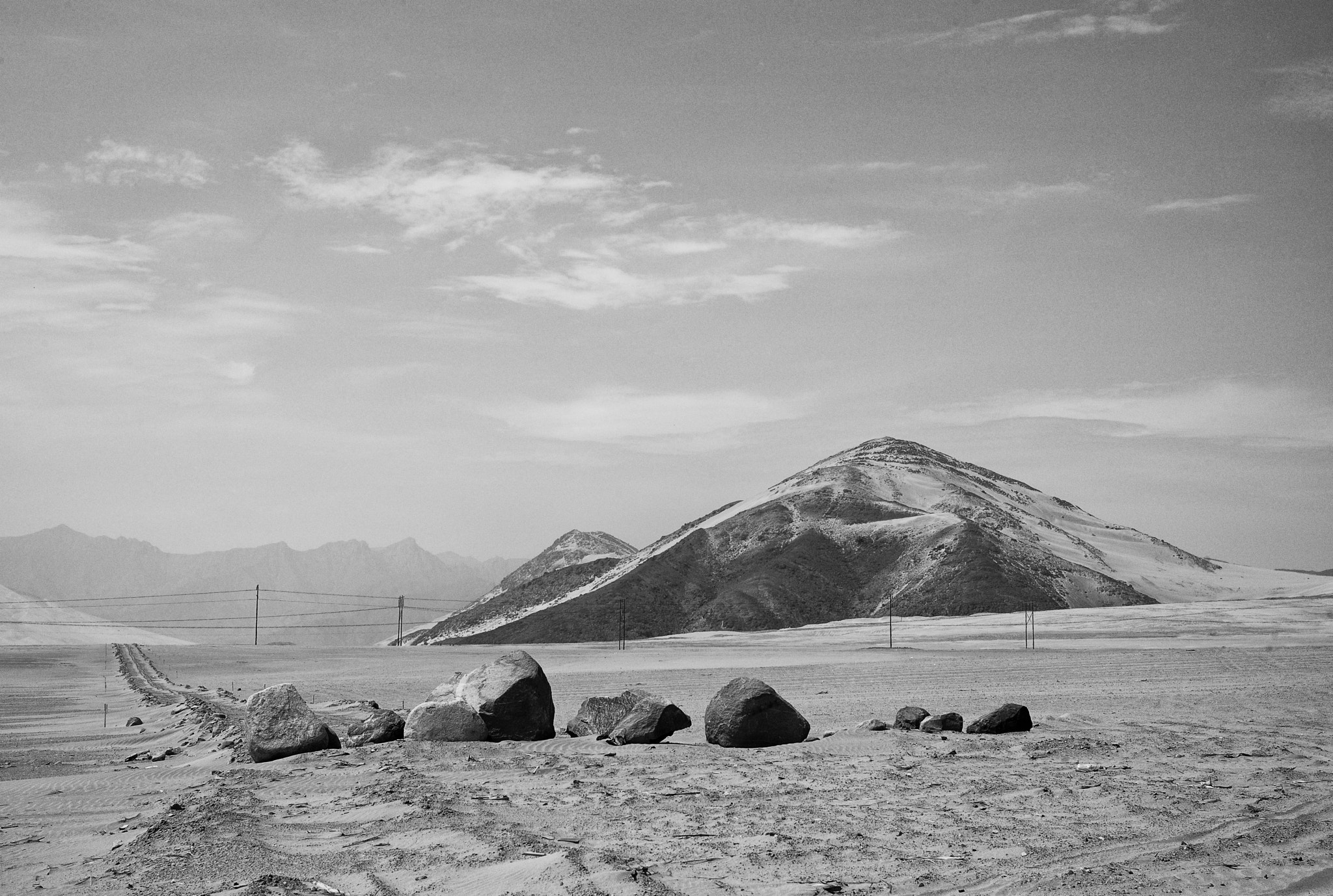 Leica M8 sample photo. Desert mountain near trujillo, peru photography