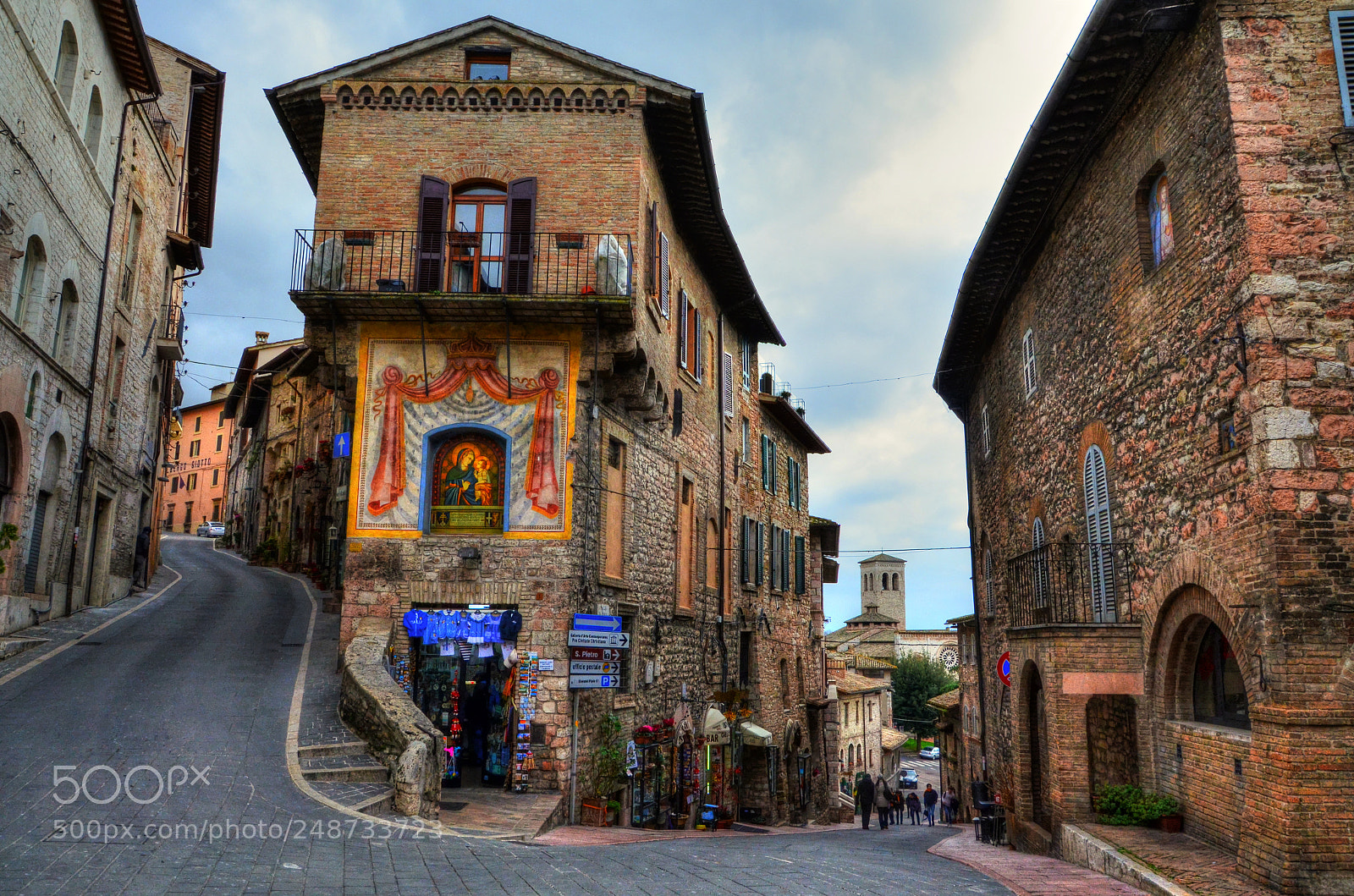 Nikon D5100 sample photo. Assisi photography