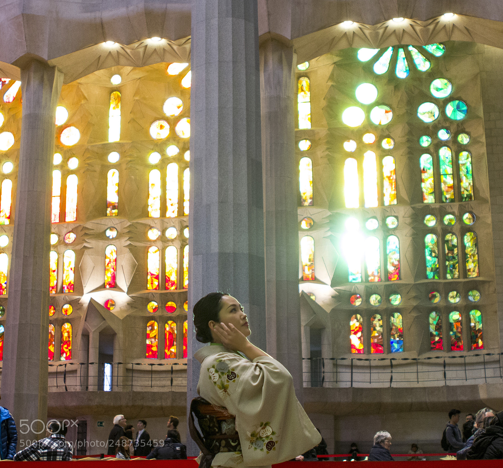 Canon EOS 60D sample photo. Sagrada in kimono photography