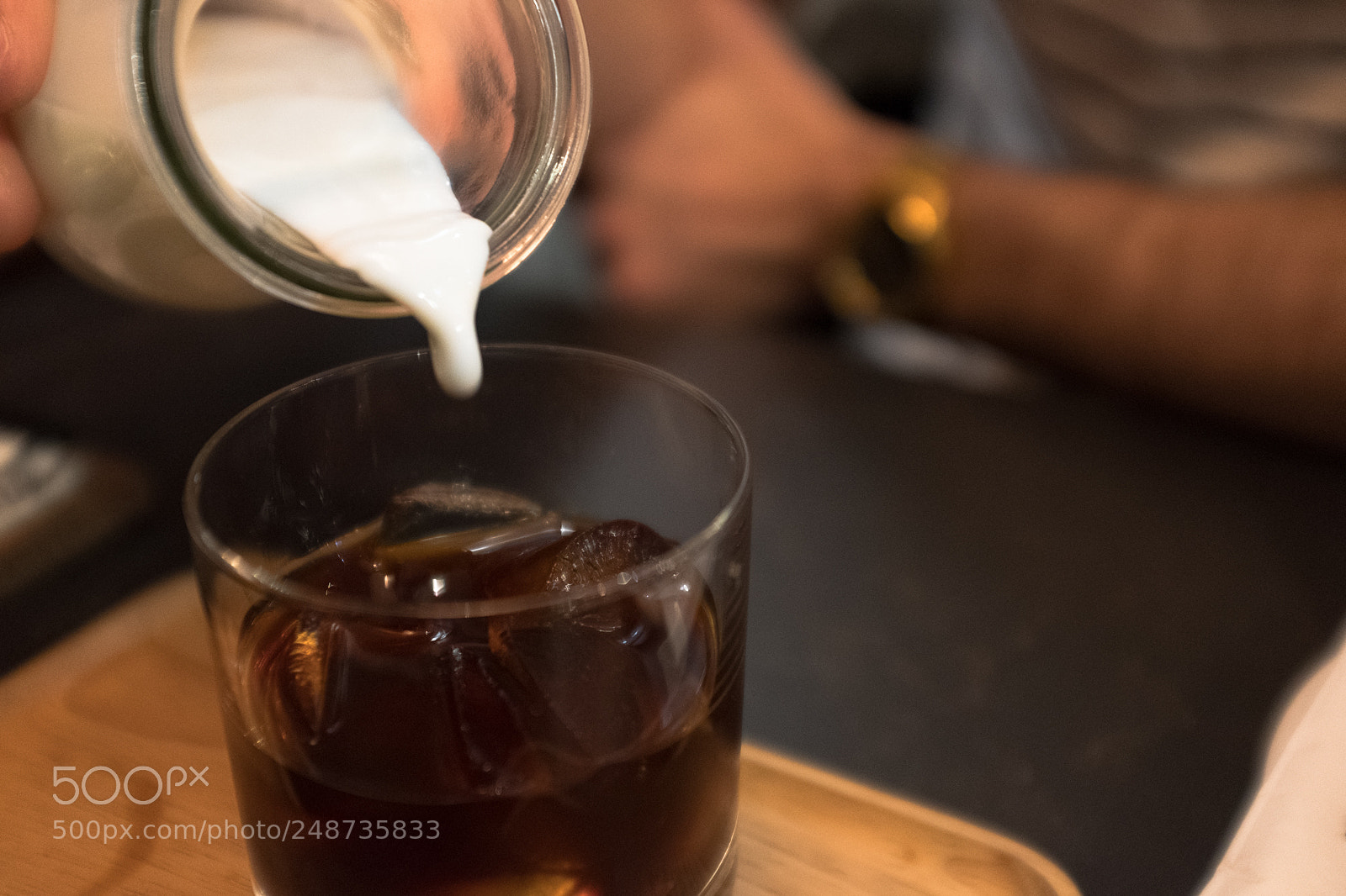 Fujifilm X100F sample photo. The pour photography