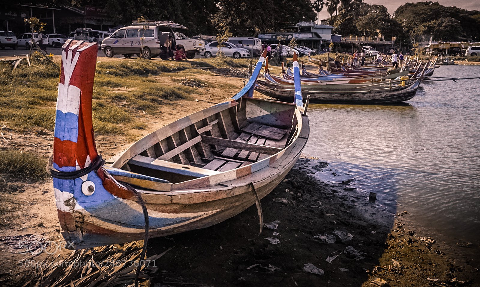 Sony a6000 sample photo. A boat @ taungthaman lake photography