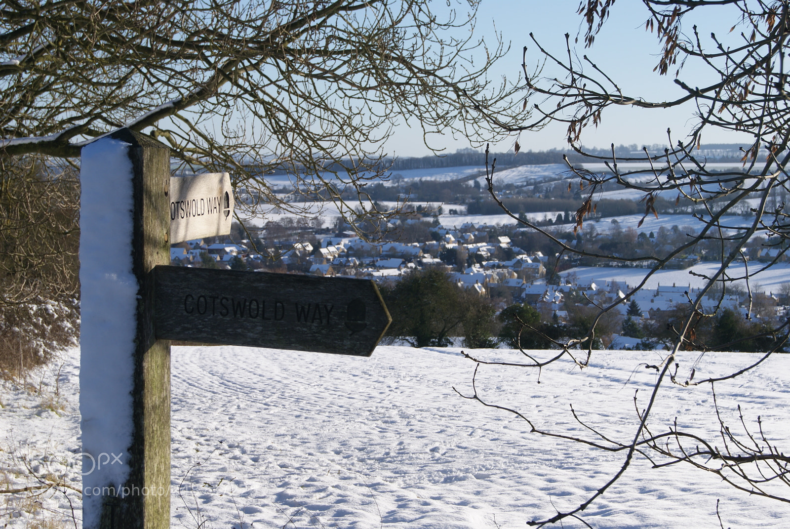 Sony Alpha DSLR-A330 sample photo. Cotswold way photography