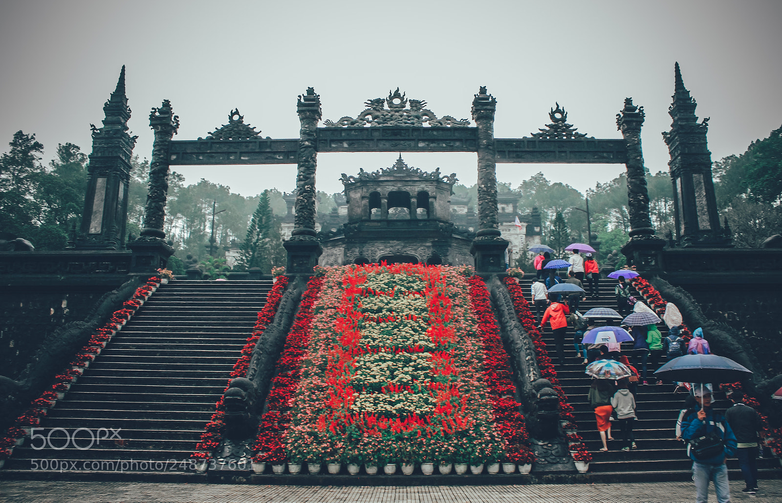 Canon EOS 600D (Rebel EOS T3i / EOS Kiss X5) sample photo. Tomb of the king photography