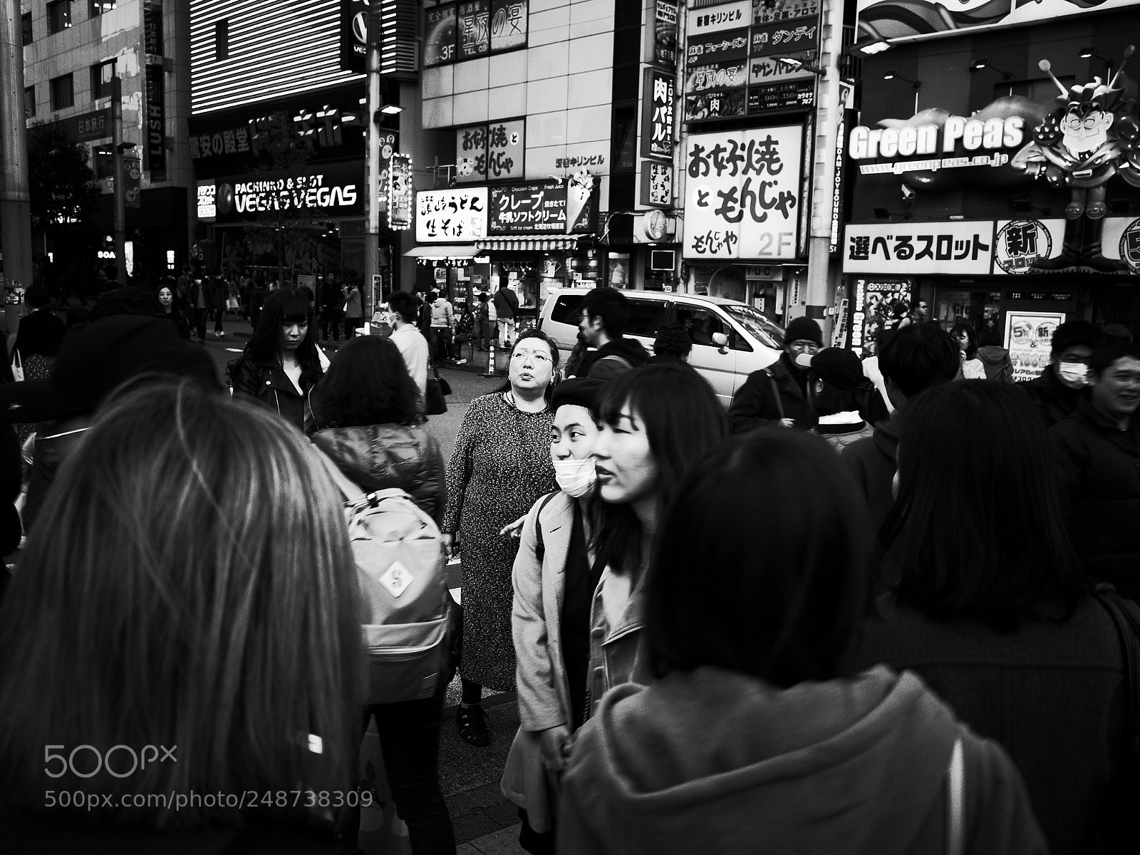 Ricoh GR II sample photo. Shinjuku photography