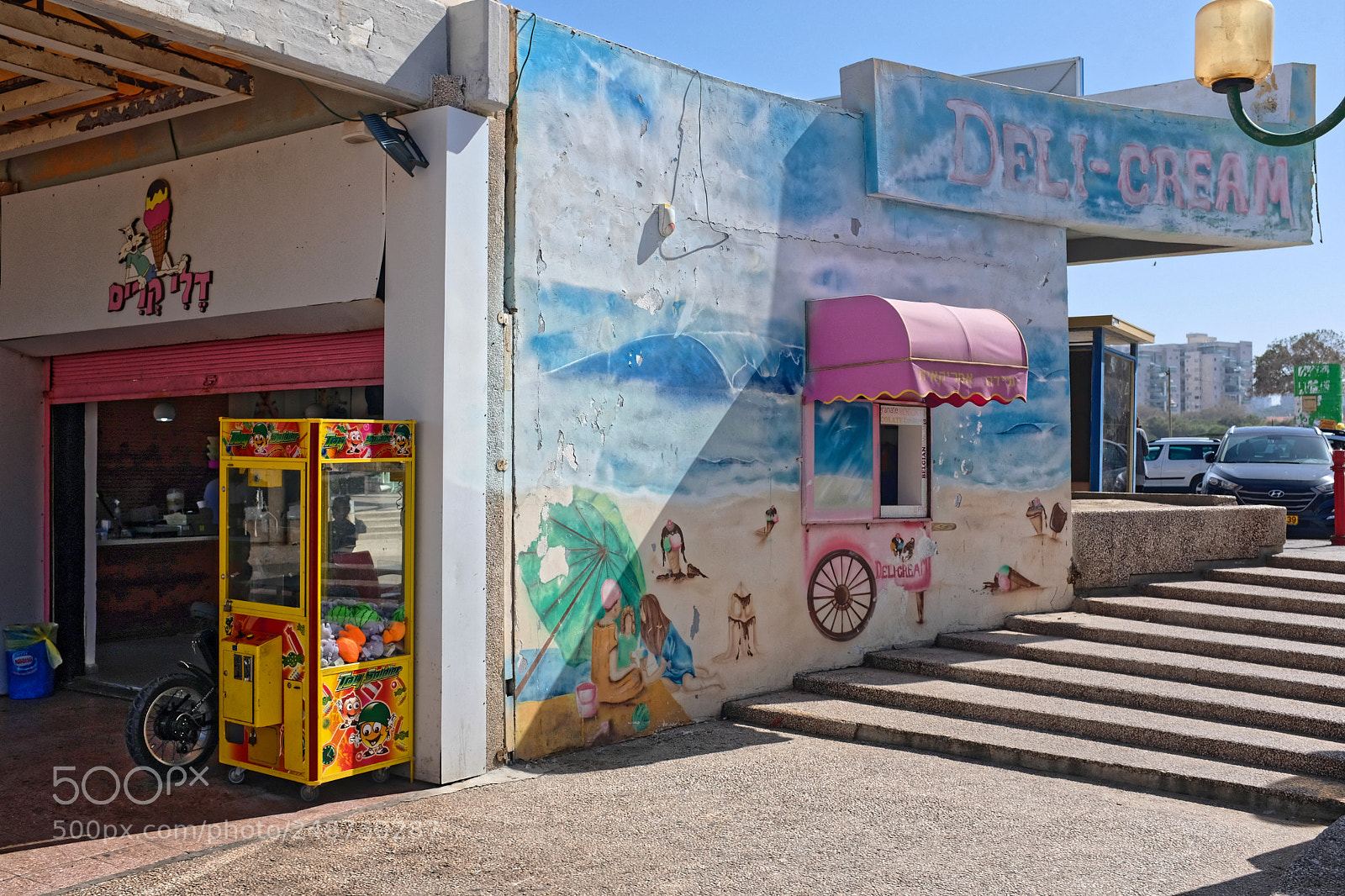 Fujifilm X100F sample photo. Colors of the past photography