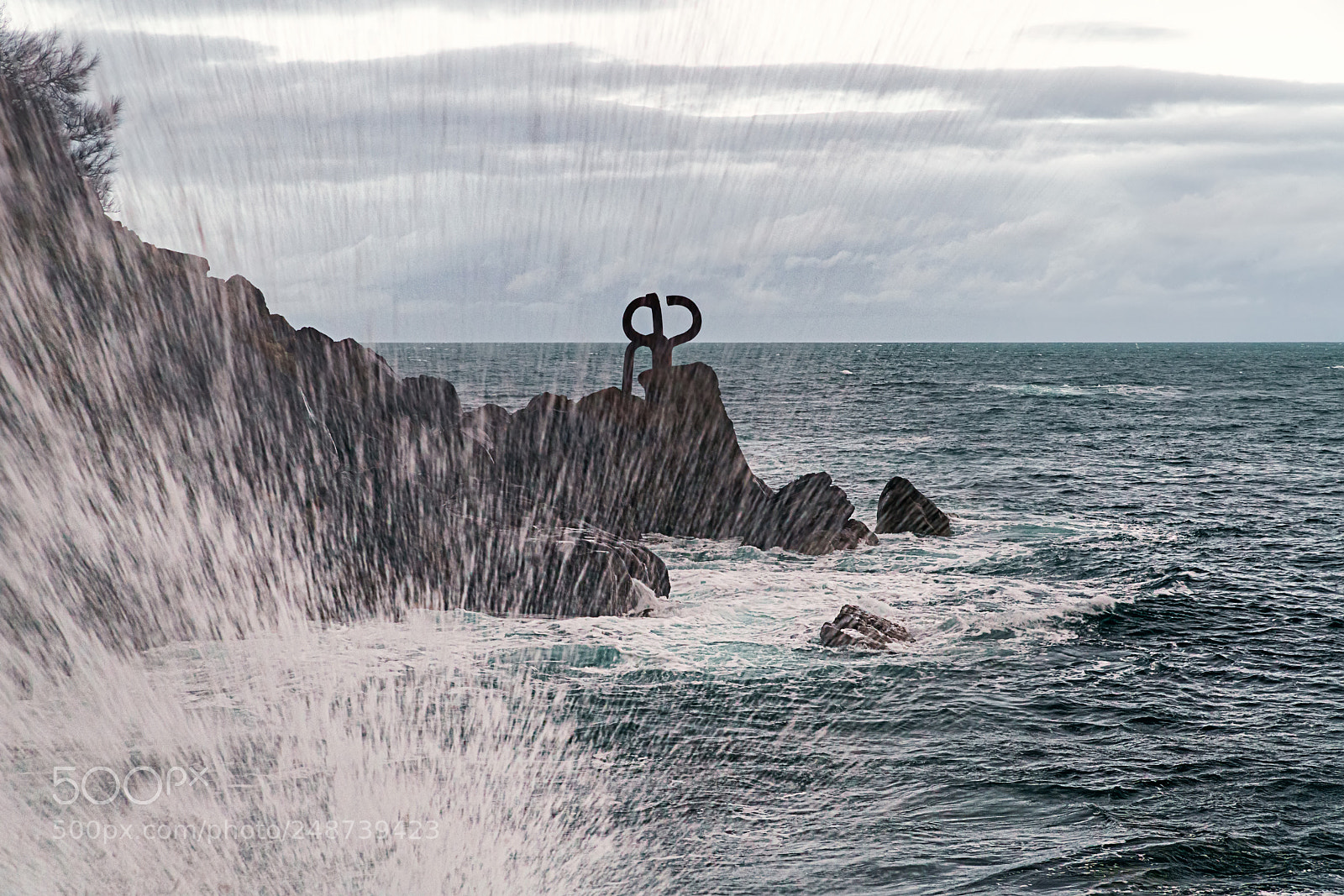 Sony a7R II sample photo. Surprise, splash photography