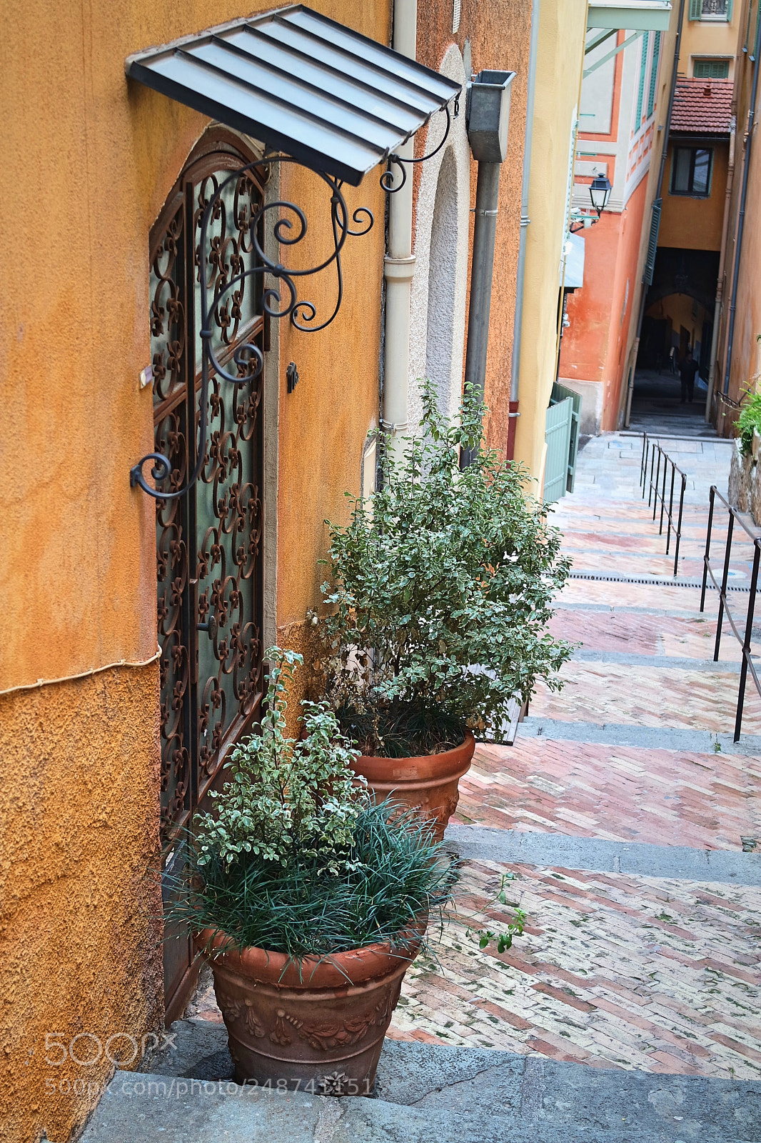 Samsung NX3000 sample photo. Petite rue calme photography