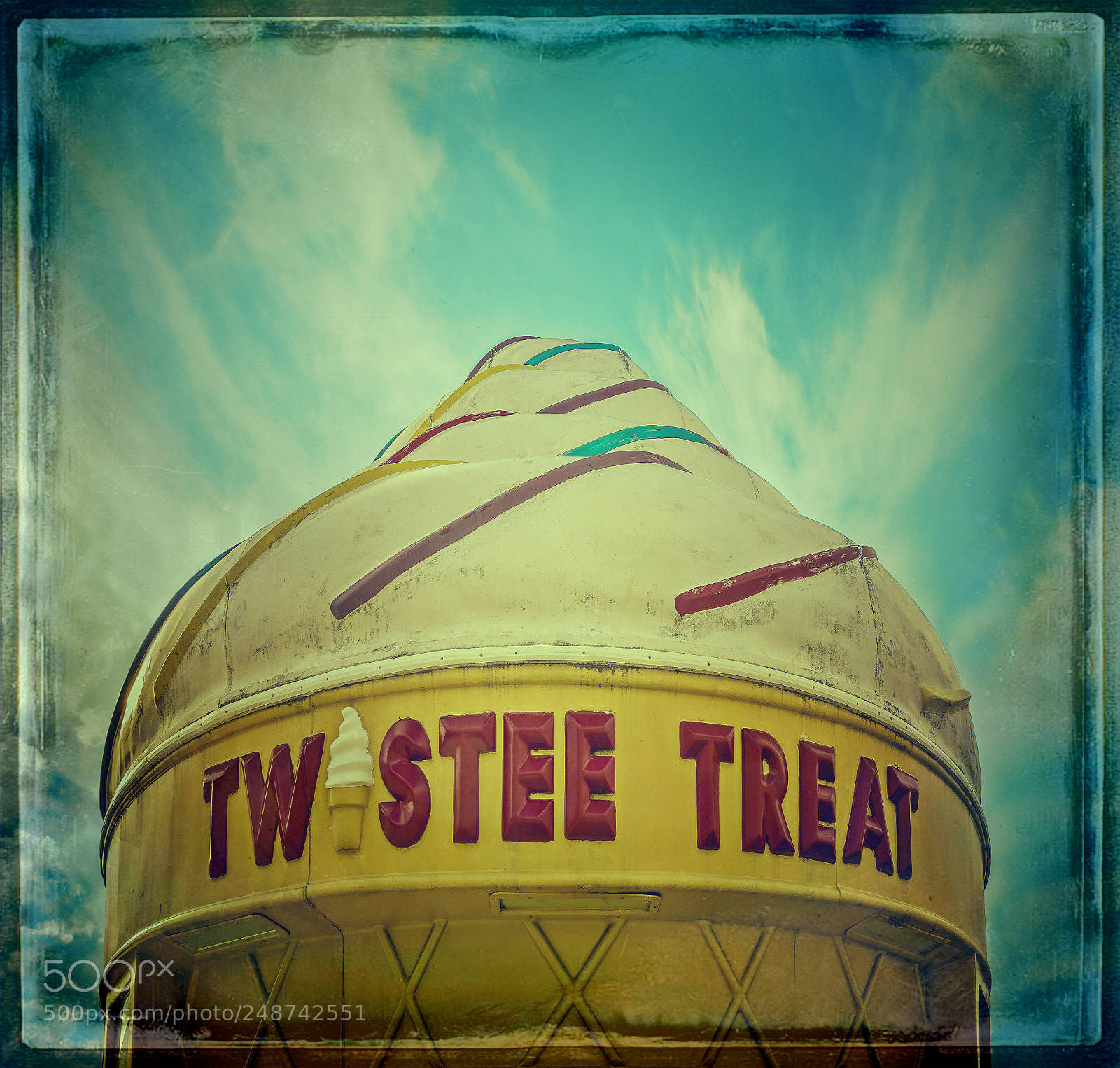 Sony a7R sample photo. Twistee treat #1 photography