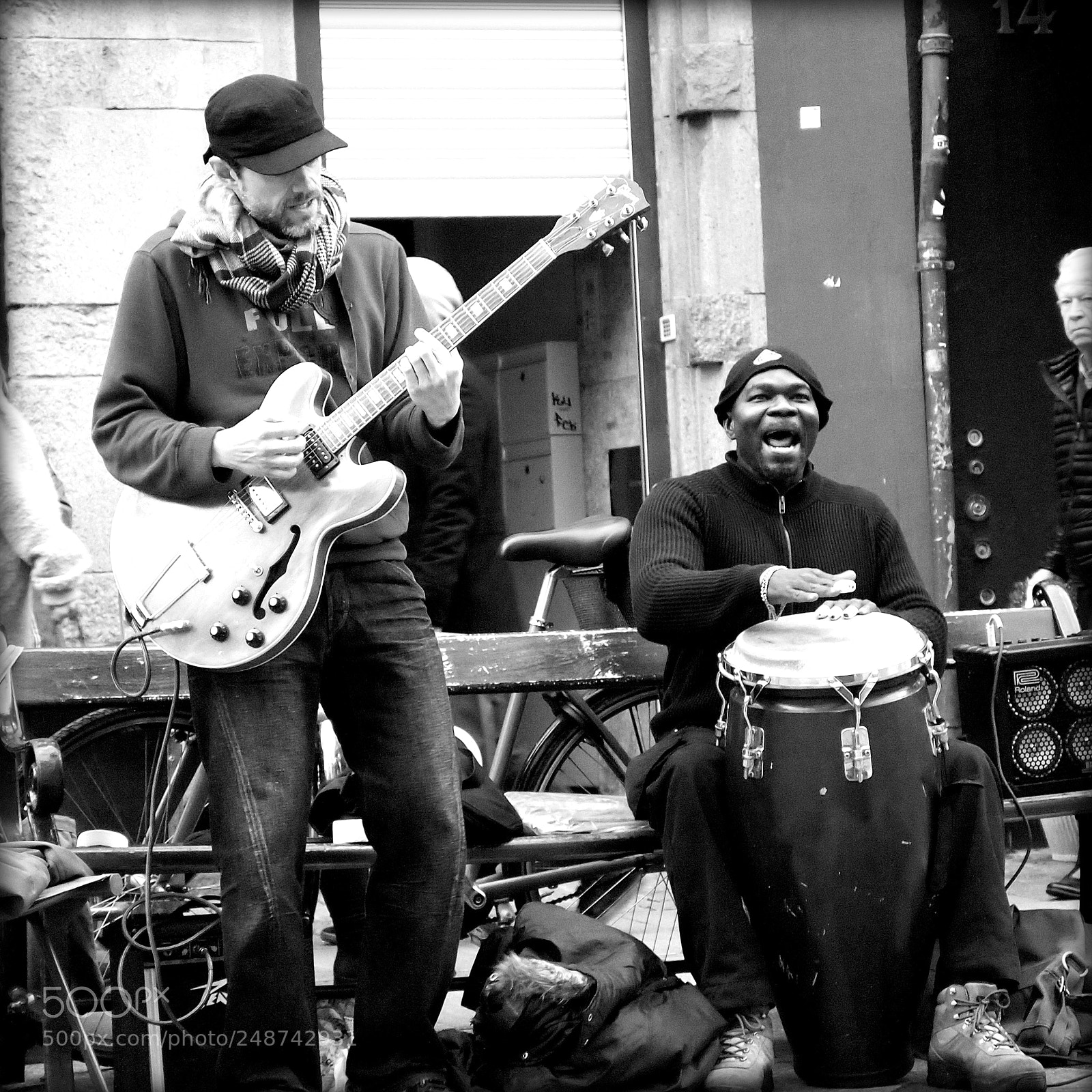 Olympus PEN E-PL1 sample photo. Buskers photography