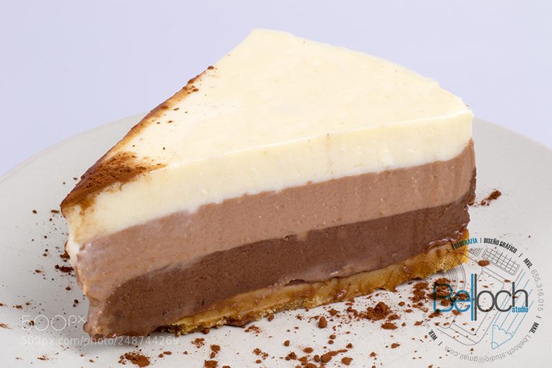 Canon EOS 7D Mark II sample photo. Chocolate cake photography