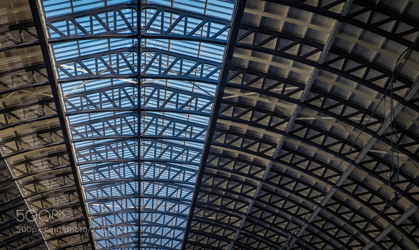 Fujifilm X-T20 sample photo. Glass roof of amsterdam photography