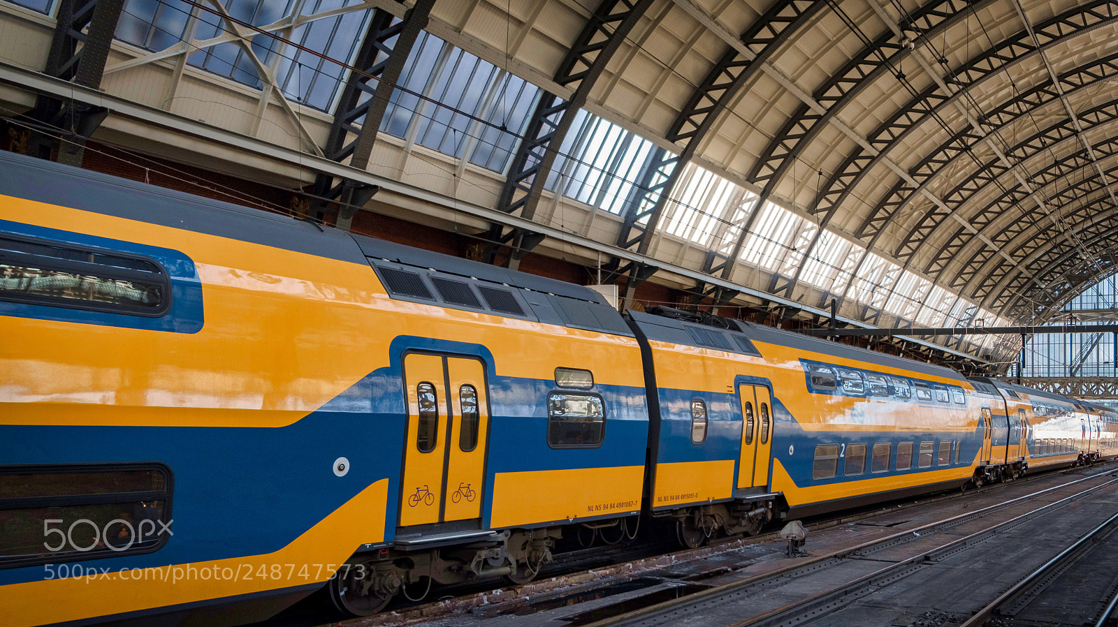 Fujifilm X-T20 sample photo. Dutch trains at amsterdam photography