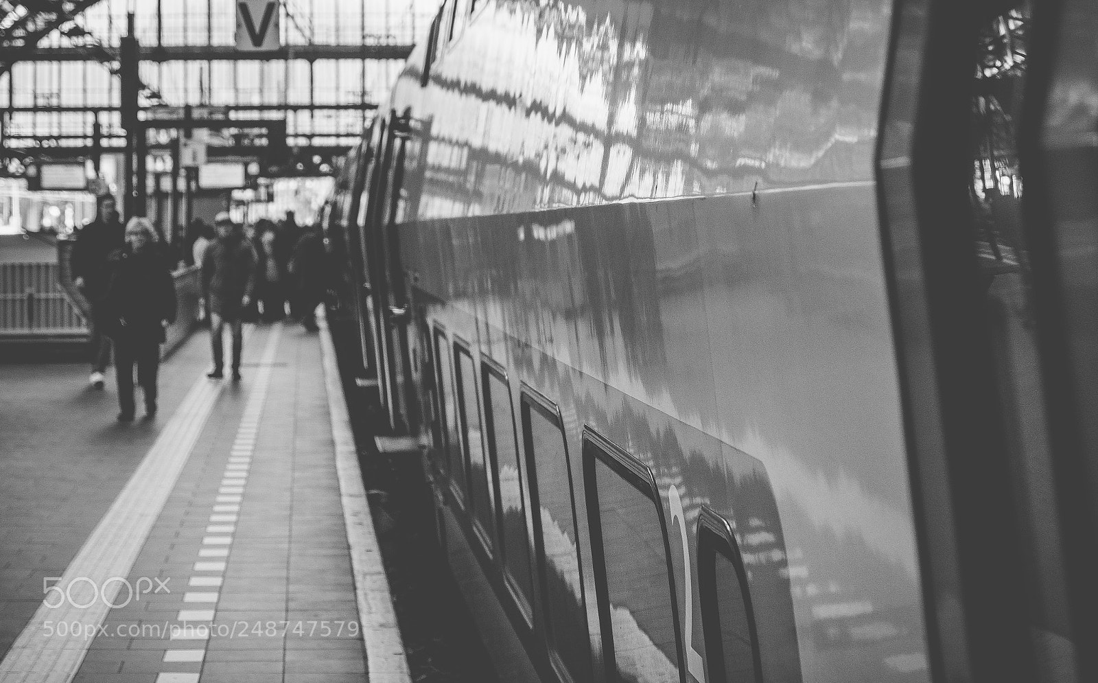 Fujifilm X-T20 sample photo. Dutch trains at amsterdam photography