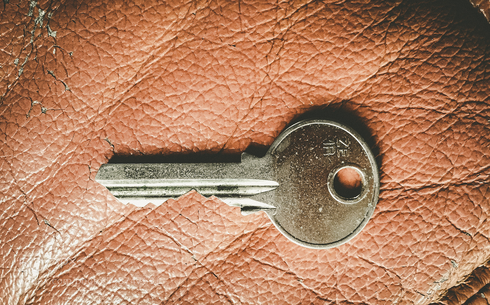 Apple iPhone 6 sample photo. Key on red leather photography