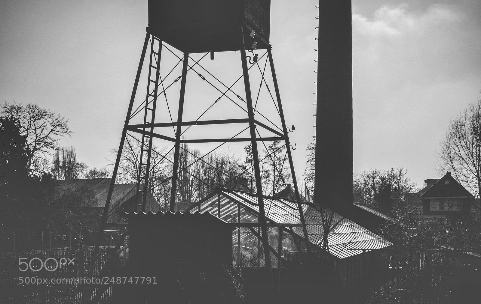 Fujifilm X-T20 sample photo. Agricultural water tower in photography