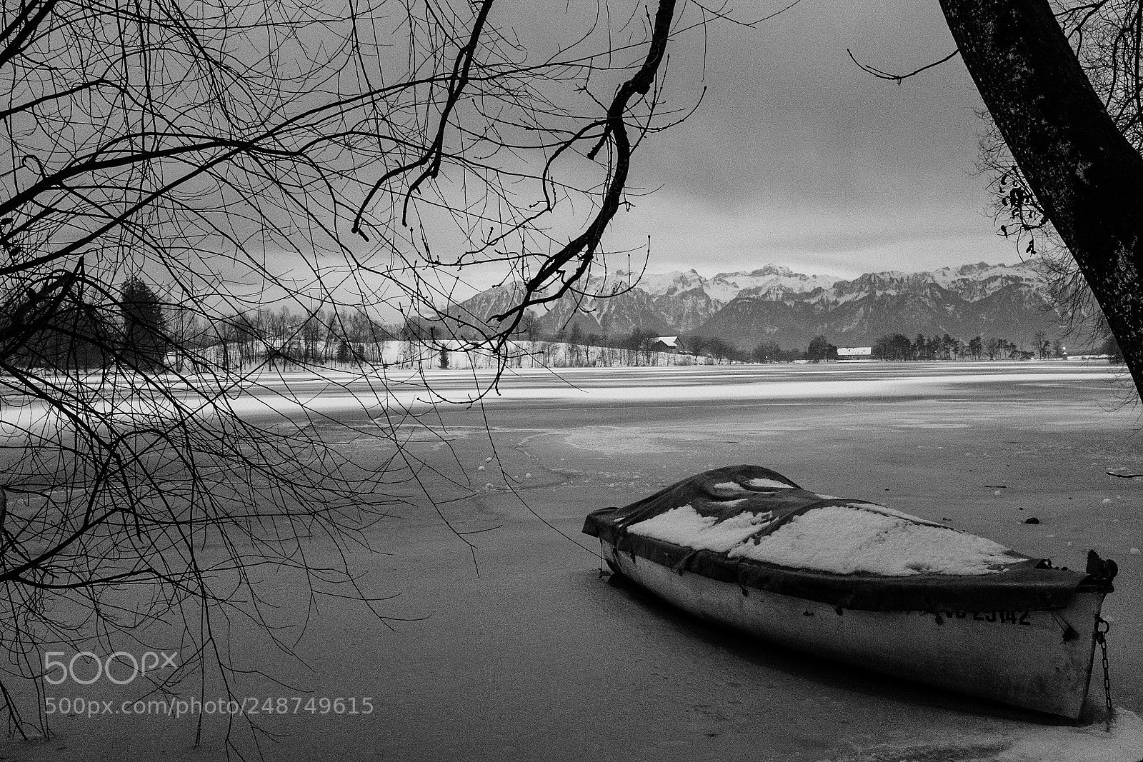 Fujifilm X100F sample photo. Lac de bret gelé photography