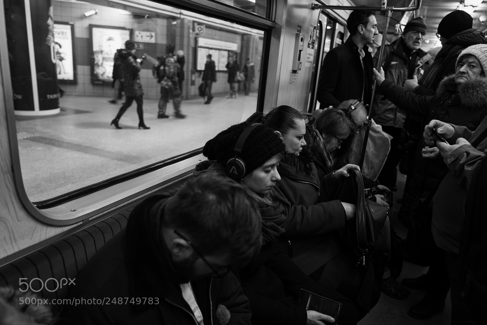 Leica Q (Typ 116) sample photo. Underground photography