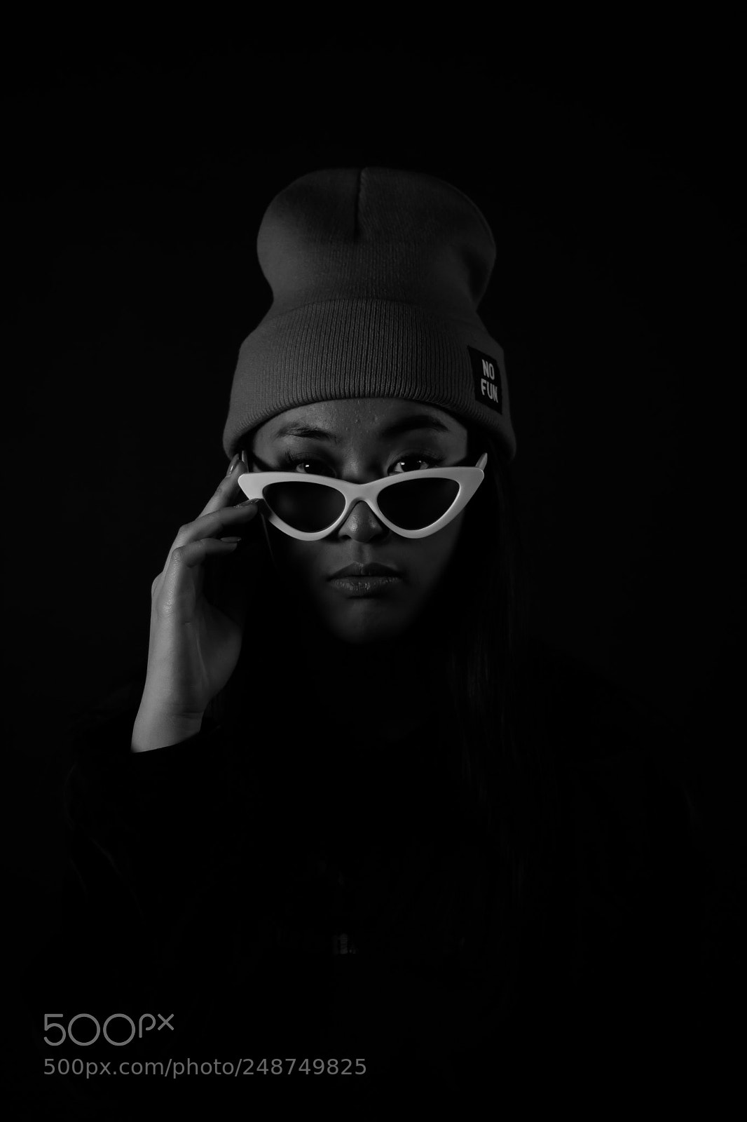 Canon EOS 750D (EOS Rebel T6i / EOS Kiss X8i) sample photo. A splash of black photography