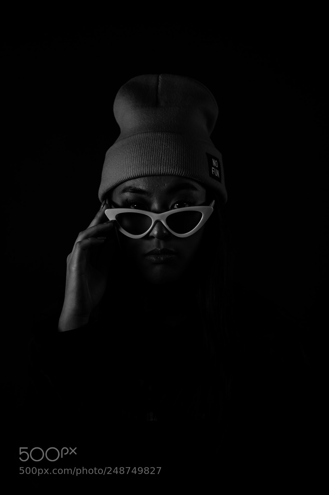 Canon EOS 750D (EOS Rebel T6i / EOS Kiss X8i) sample photo. A splash of black photography