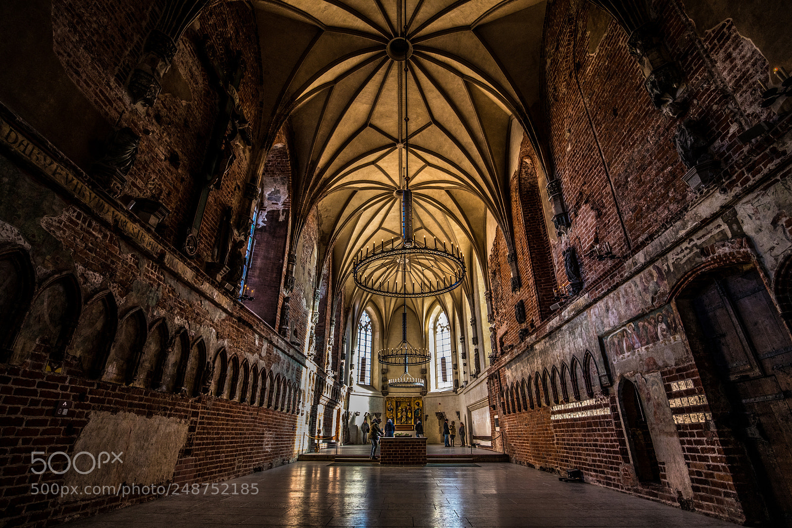 Canon EOS 6D Mark II sample photo. Malbork castle cathedral photography