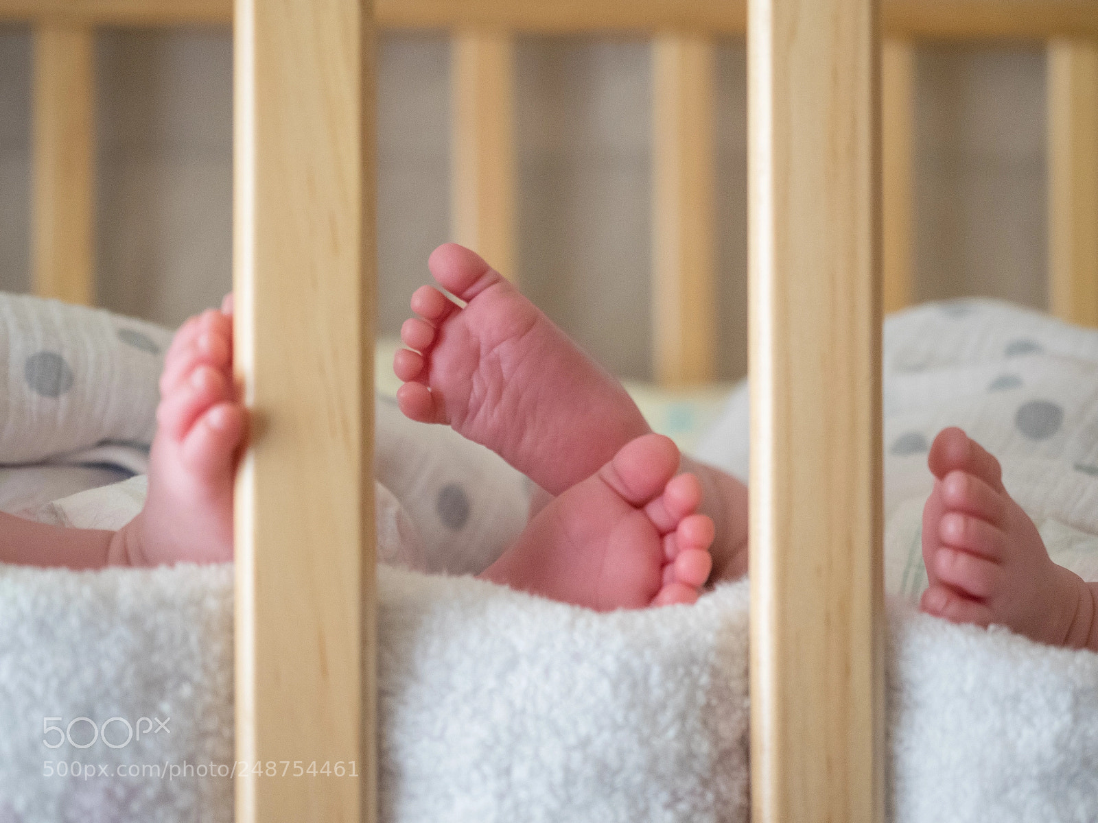 Olympus OM-D E-M1 sample photo. Baby feet photography