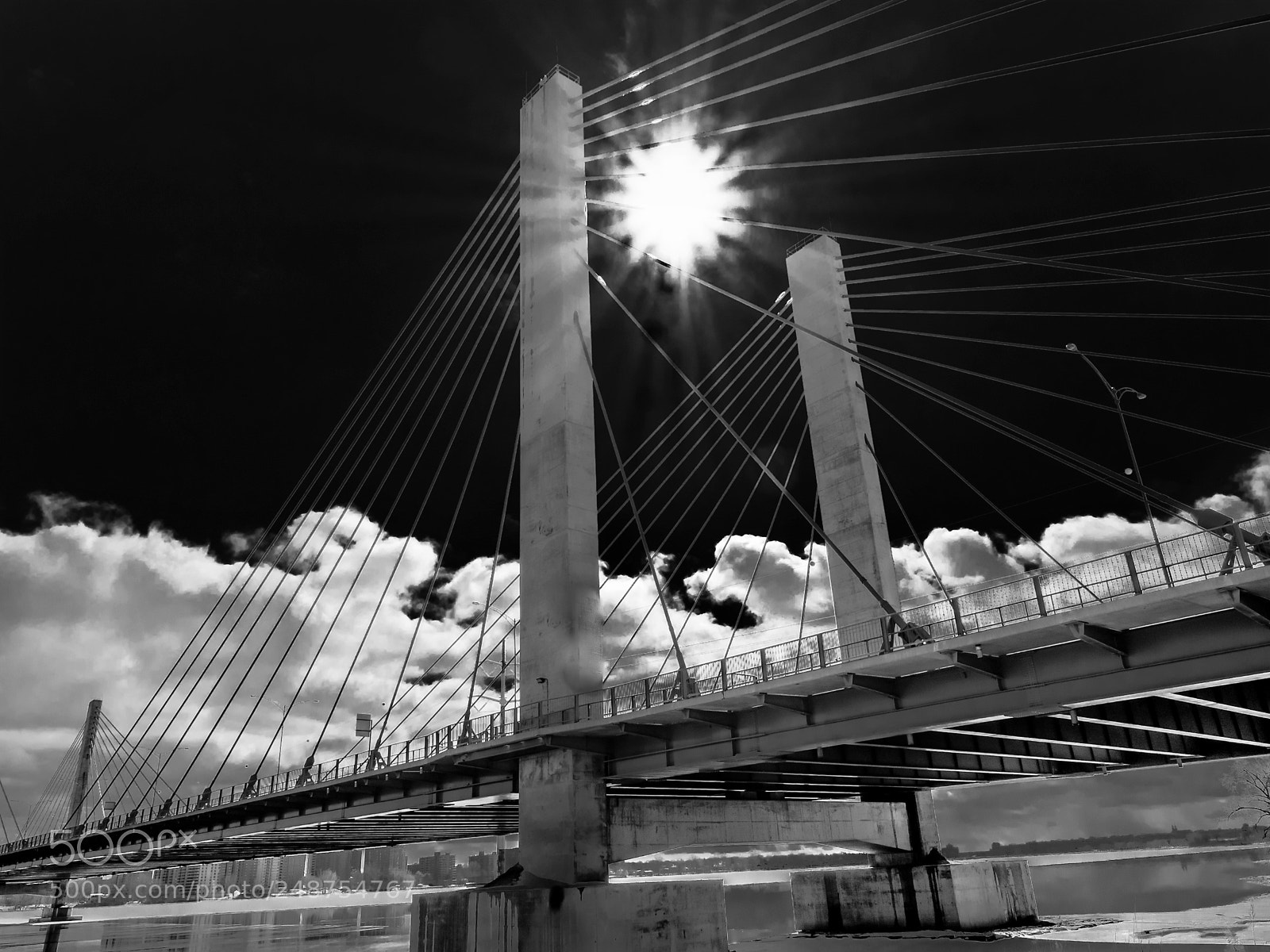 Olympus OM-D E-M5 II sample photo. The bridge photography