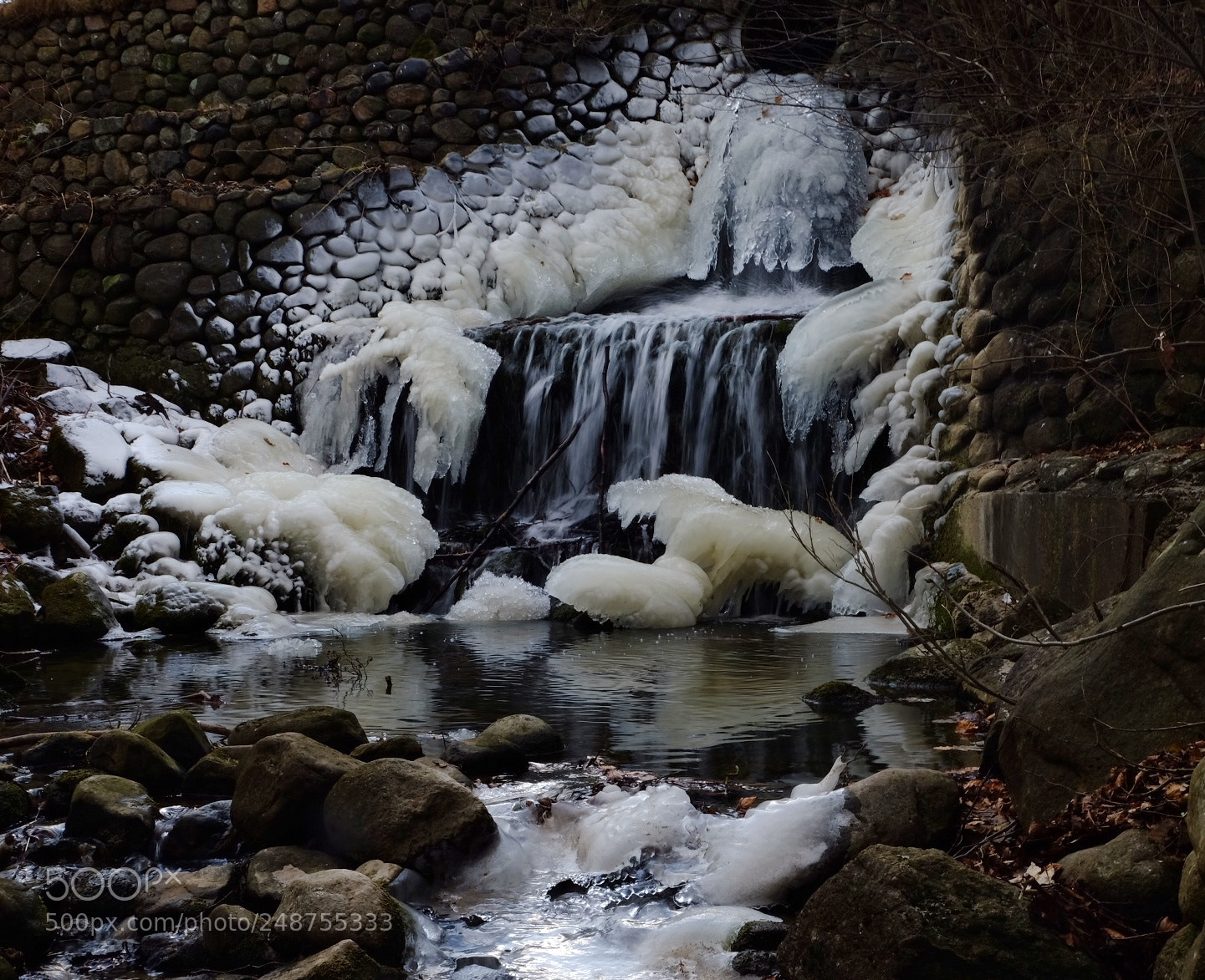 Fujifilm X-T10 sample photo. Frozen waterfall photography