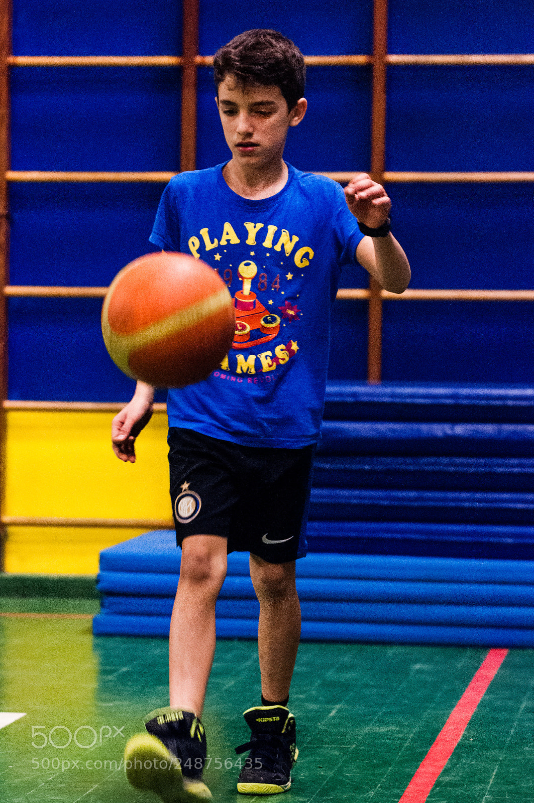 Nikon D90 sample photo. Child playing basketball photography