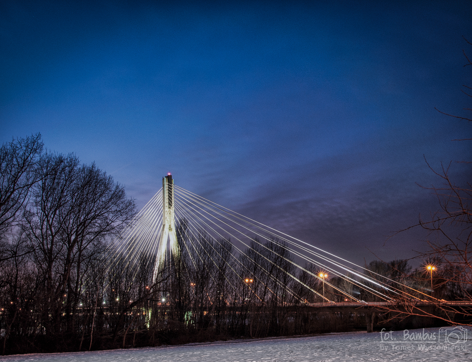 Olympus E-1 sample photo. The Świętokrzyski bridge in warsaw photography