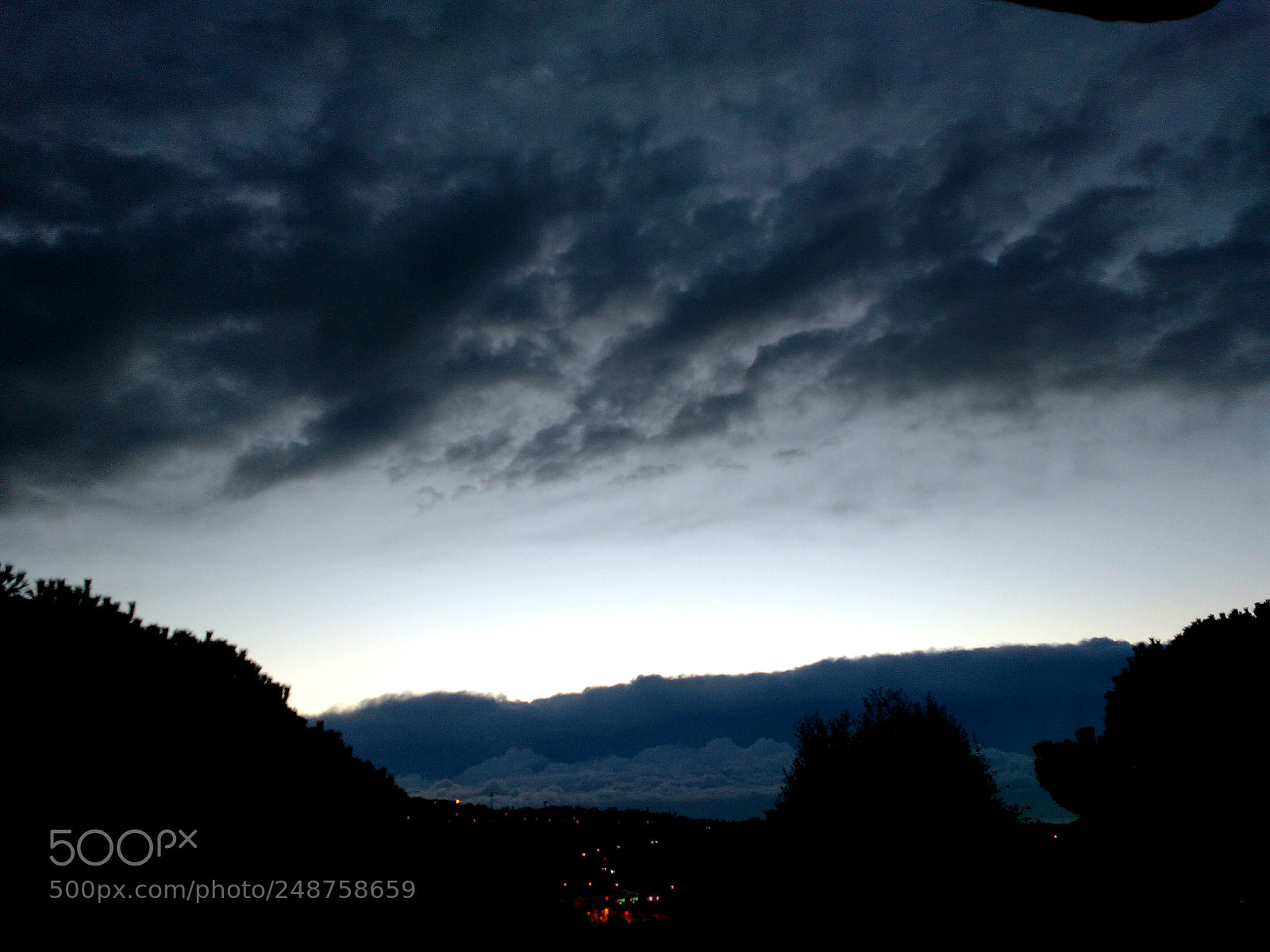 Motorola MotoG3 sample photo. Se acercan nubes photography