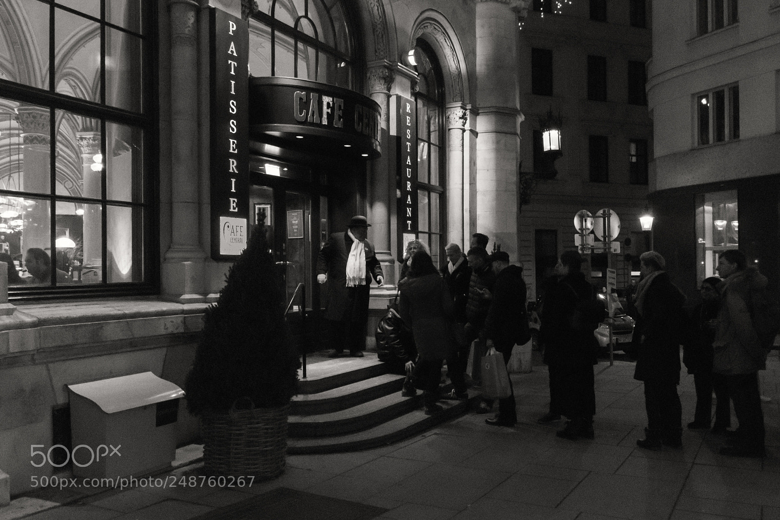 Nikon D5500 sample photo. Cafe central - new photography