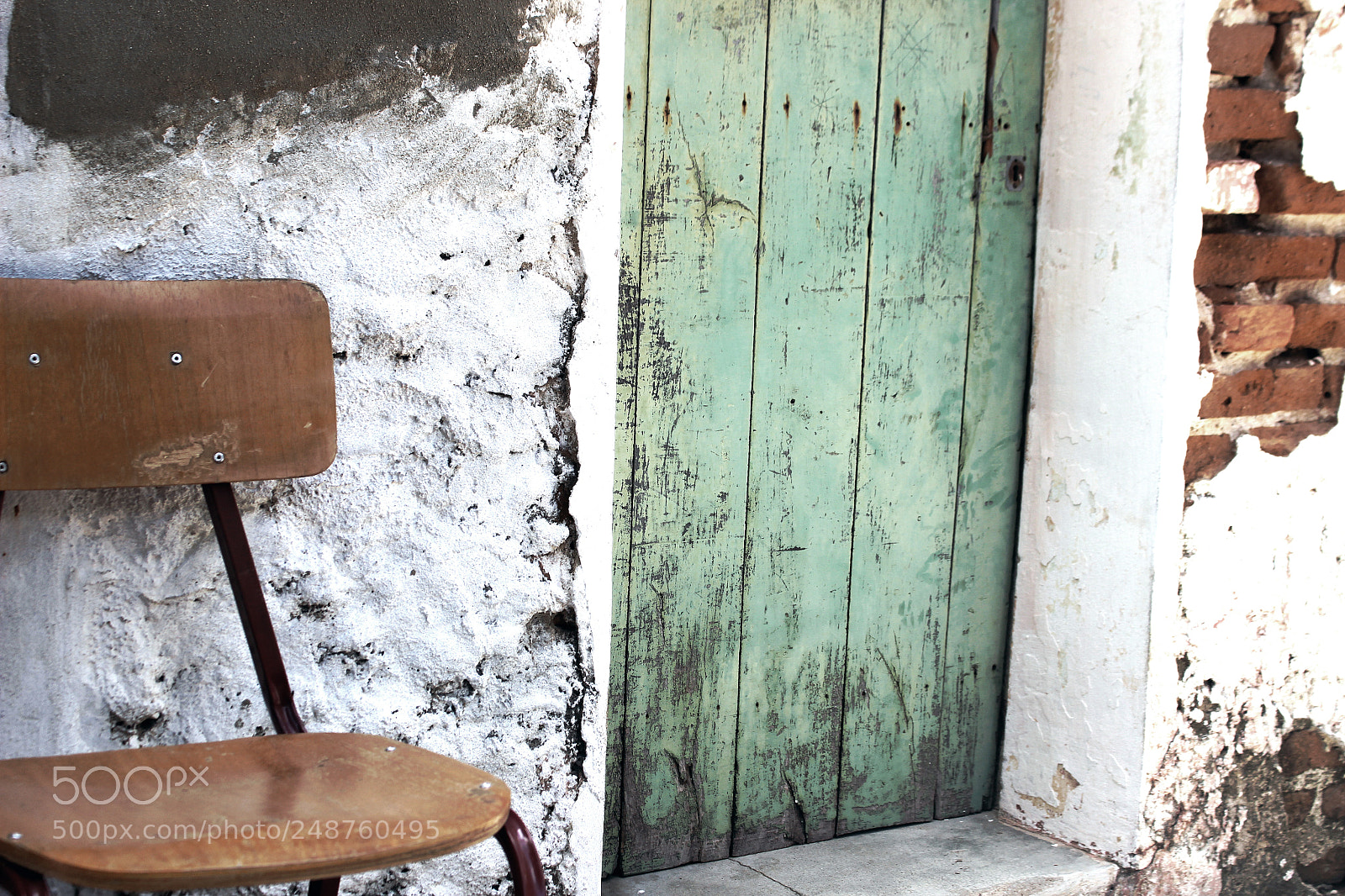 Canon EOS 600D (Rebel EOS T3i / EOS Kiss X5) sample photo. Chair photography