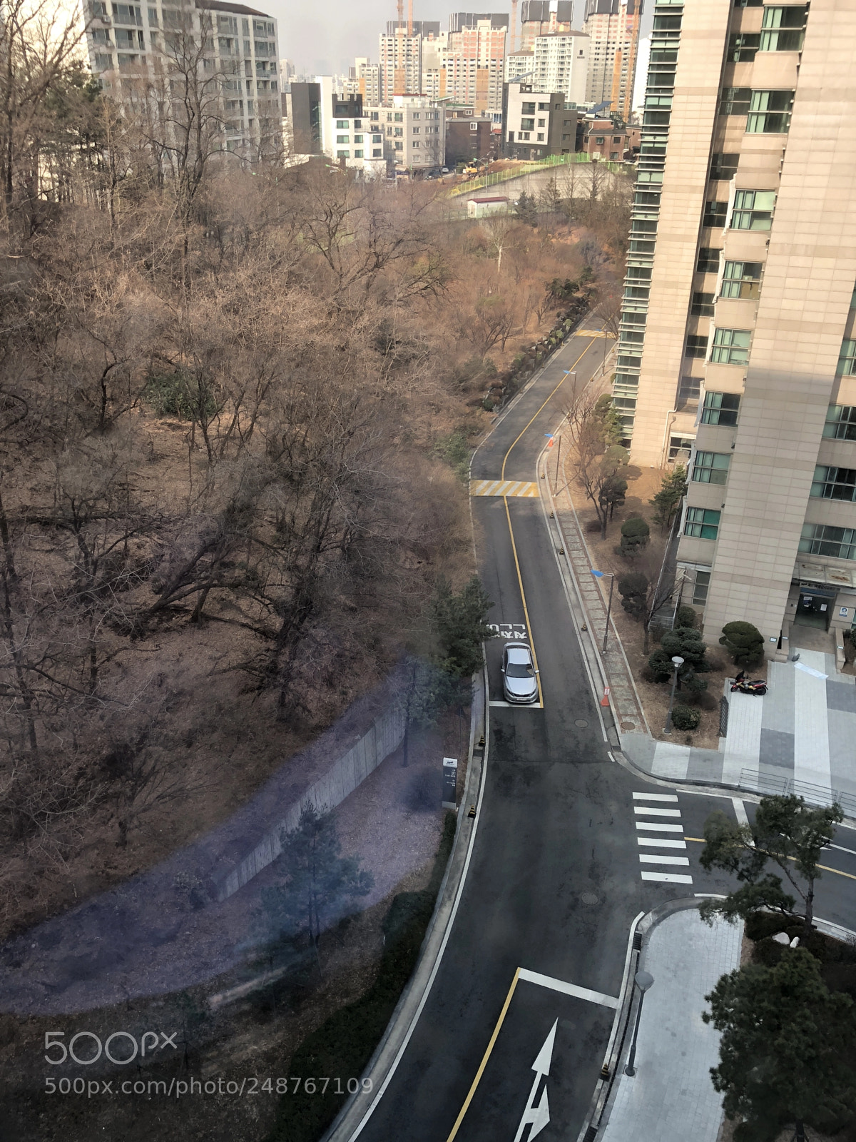 Apple iPhone X sample photo. Road photography