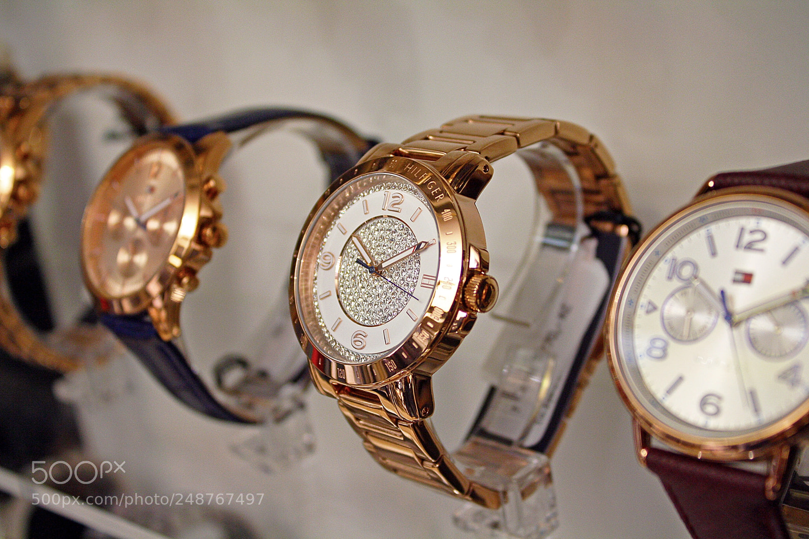 Canon EOS 1000D (EOS Digital Rebel XS / EOS Kiss F) sample photo. Watch tommy hilfiger photography