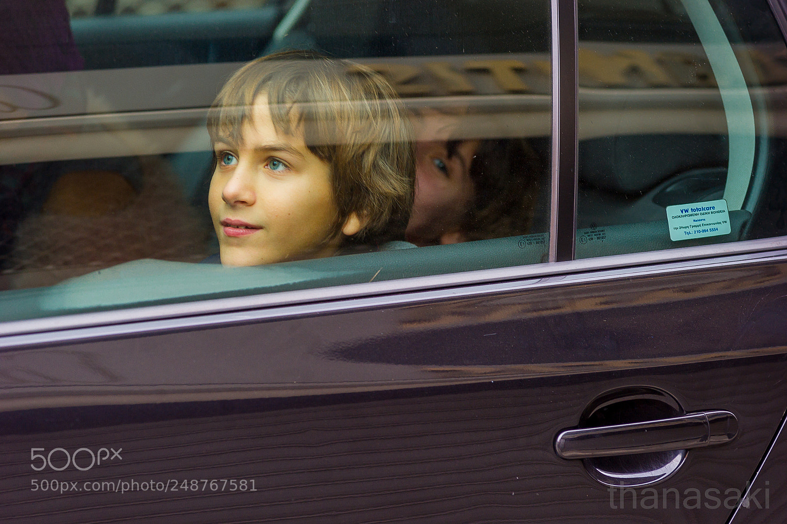 Nikon D3S sample photo. A boy in a photography