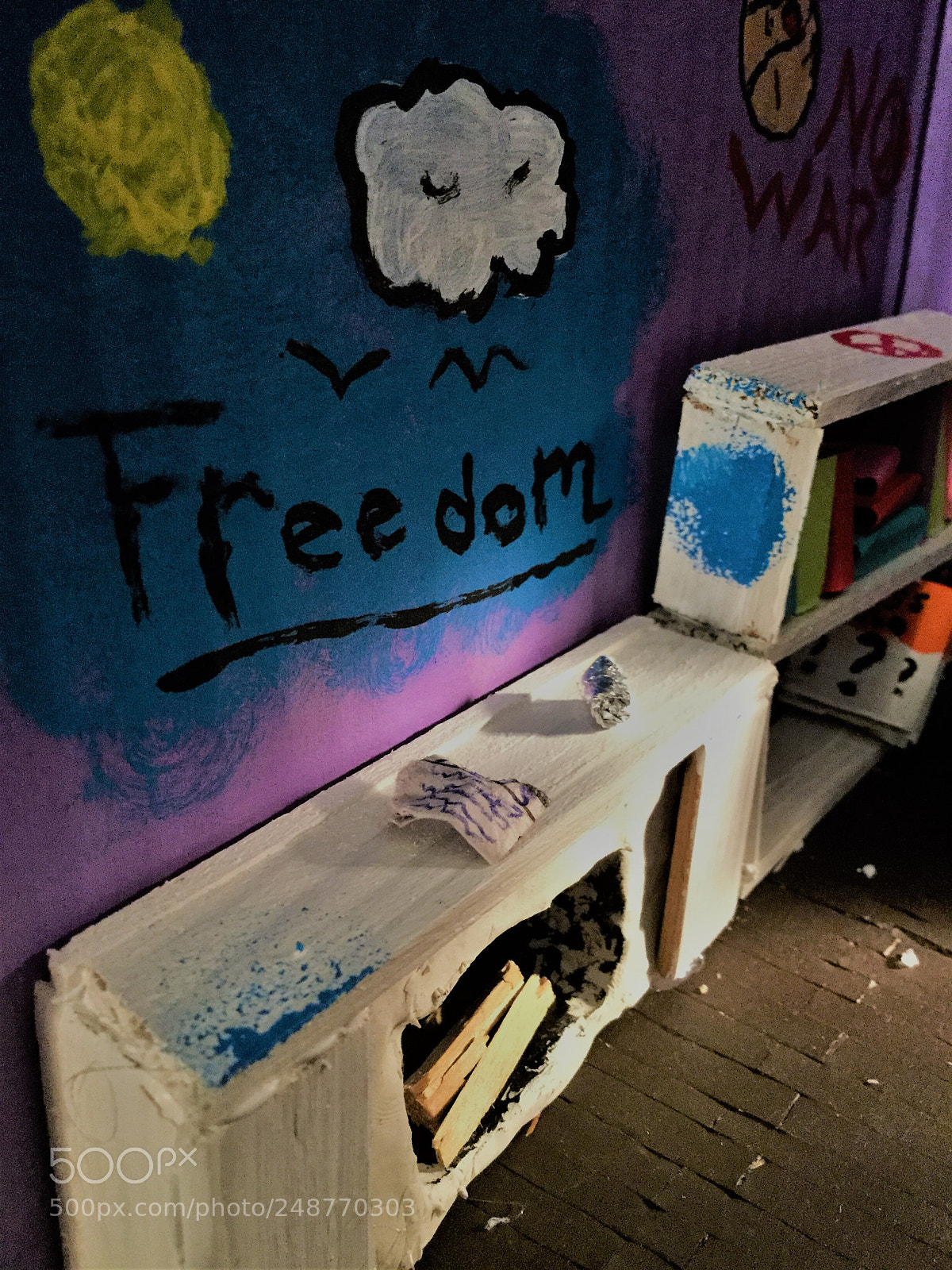 Apple iPod touch sample photo. Freedom photography
