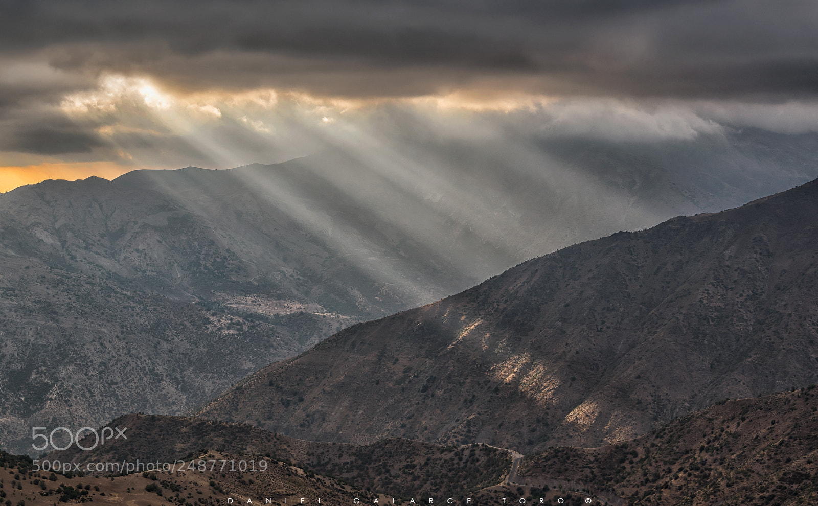Nikon D500 sample photo. Sunlight and clouds photography