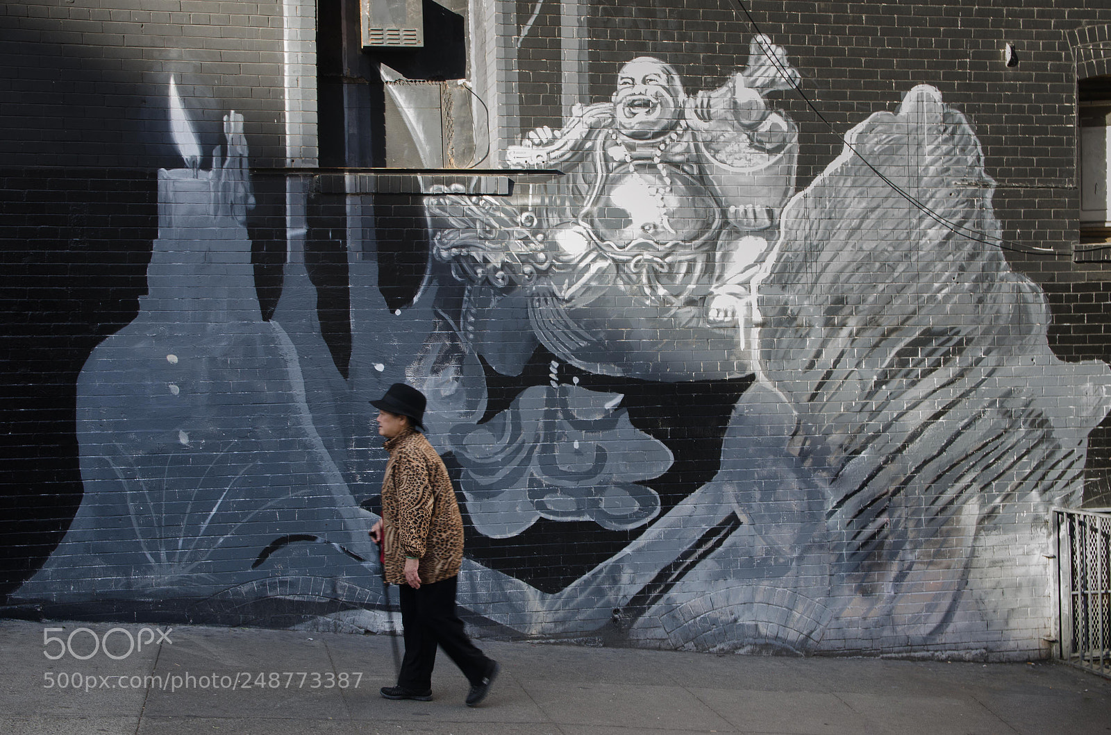 Nikon D7000 sample photo. Strolling through china town photography