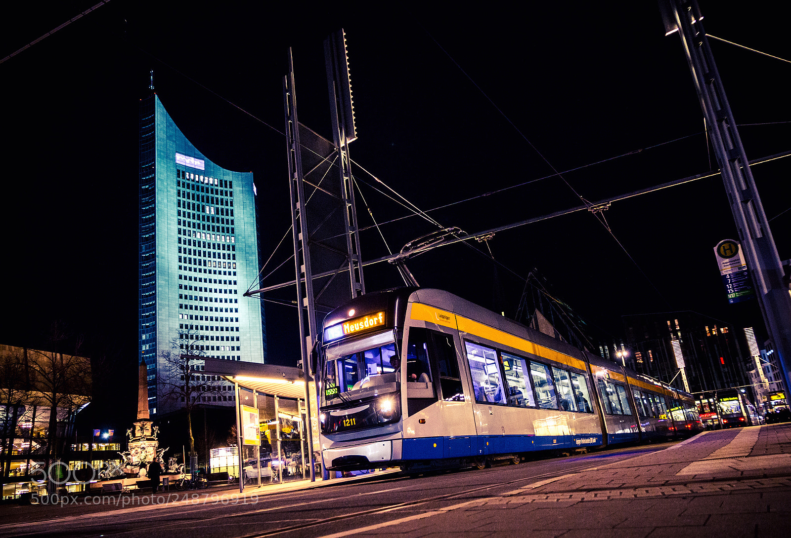 Canon EOS 650D (EOS Rebel T4i / EOS Kiss X6i) sample photo. City life of leipzig photography