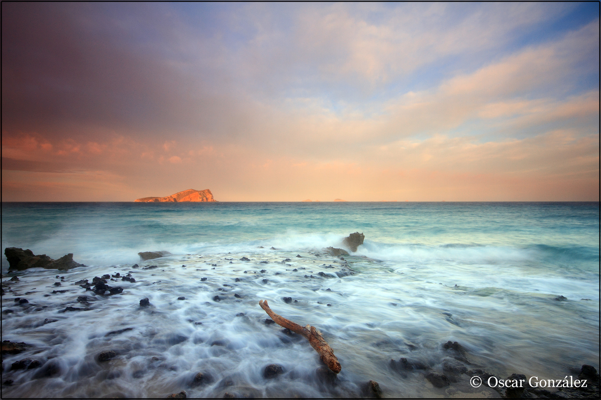 Canon EOS 7D + Sigma 10-20mm F4-5.6 EX DC HSM sample photo. Restos del temporal. photography