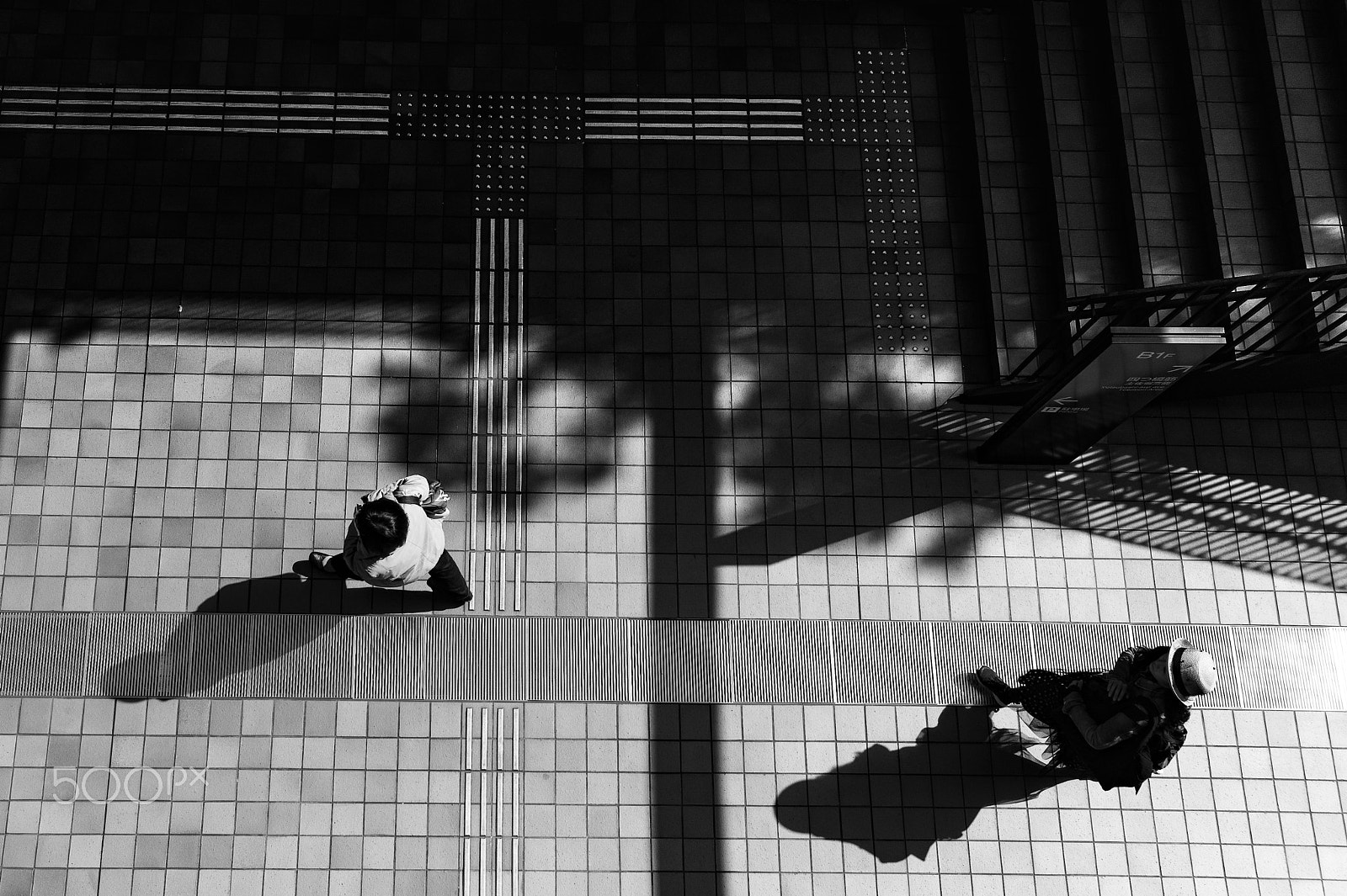 Leica M-Monochrom sample photo. Urban street snap photography
