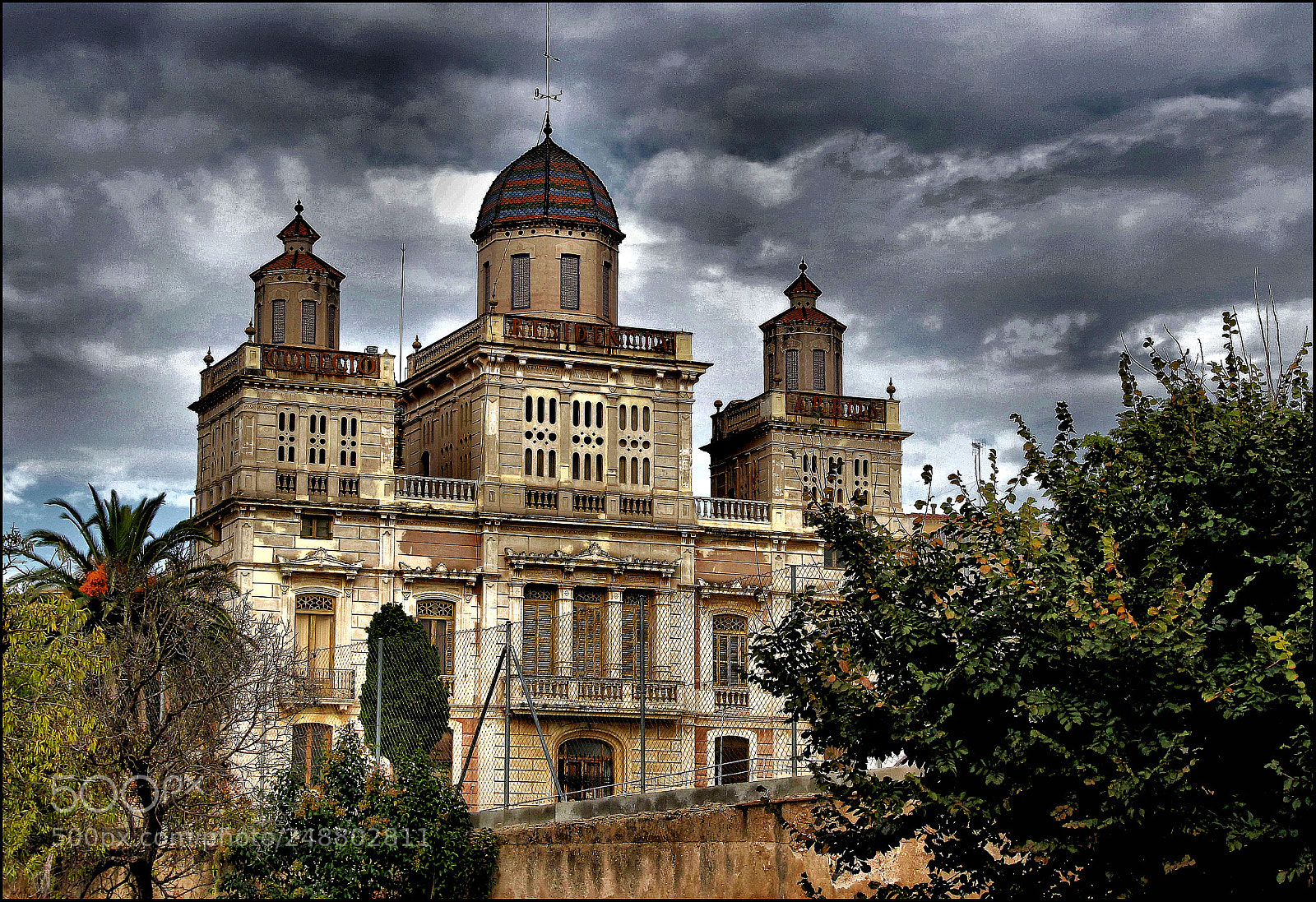 Canon EOS 100D (EOS Rebel SL1 / EOS Kiss X7) sample photo. The mansion of fear photography