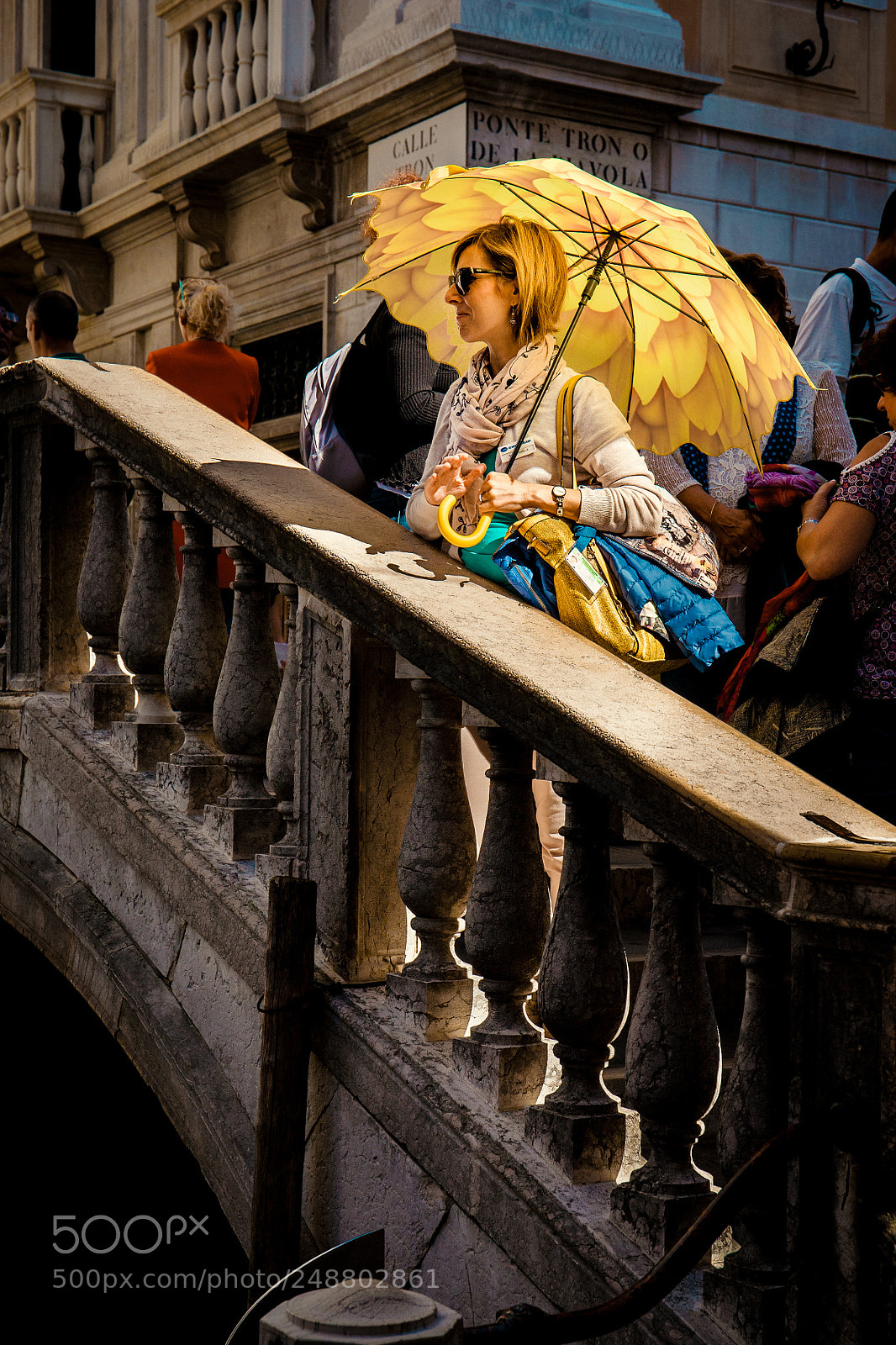 Canon EOS 5D sample photo. Yellow umbrella photography