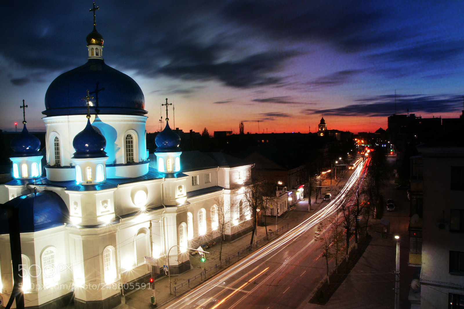 Canon EOS 600D (Rebel EOS T3i / EOS Kiss X5) sample photo. Evening church photography