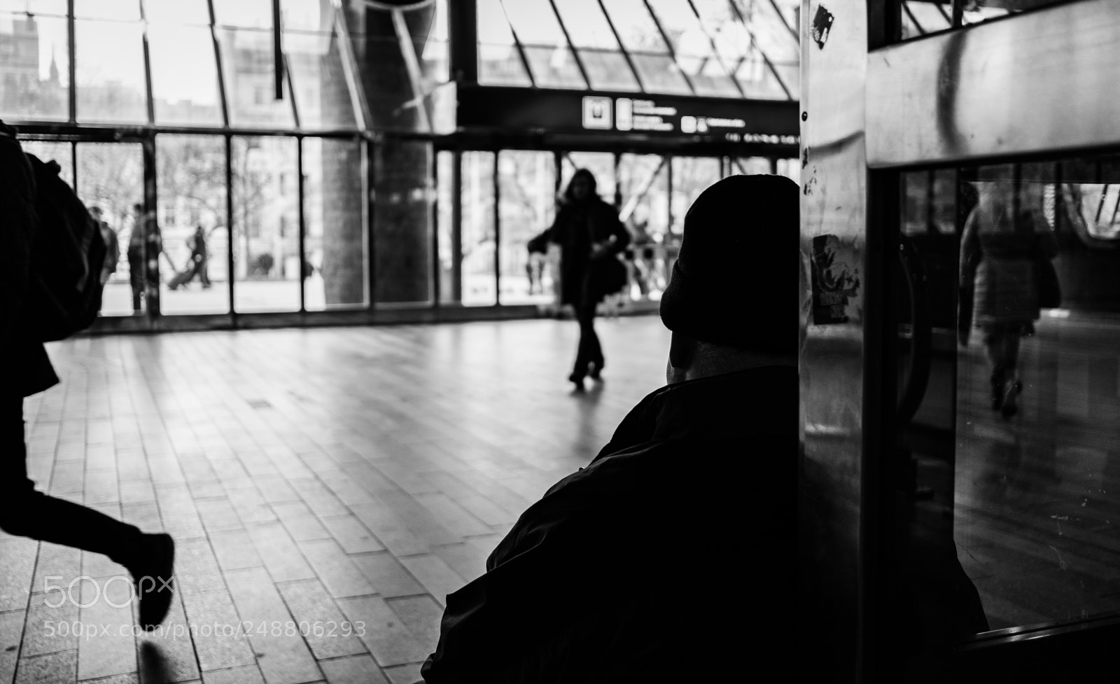 Fujifilm X-T2 sample photo. Waiting... prague photography